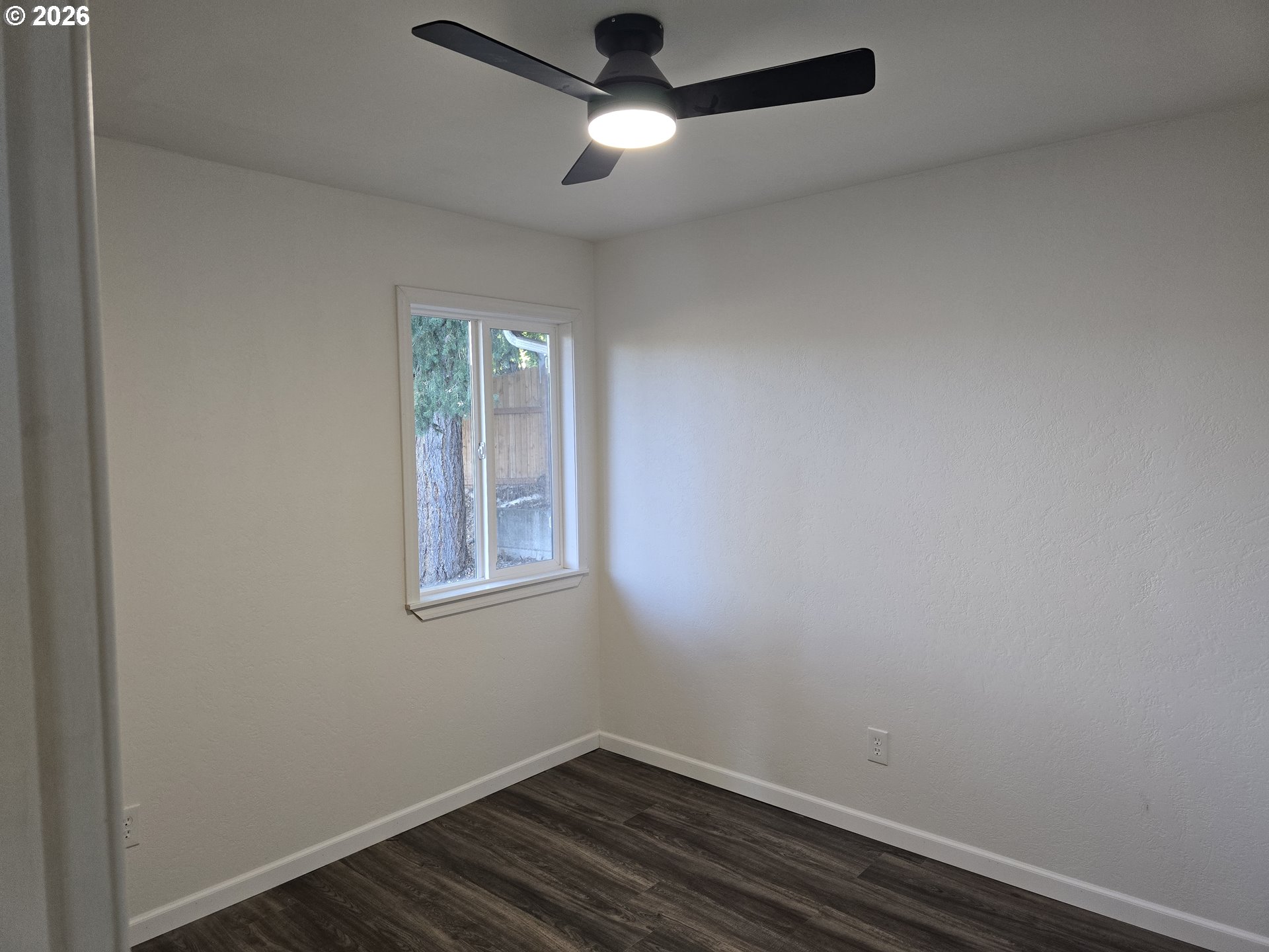 954 Ne Madrona Dr Property Photo 25