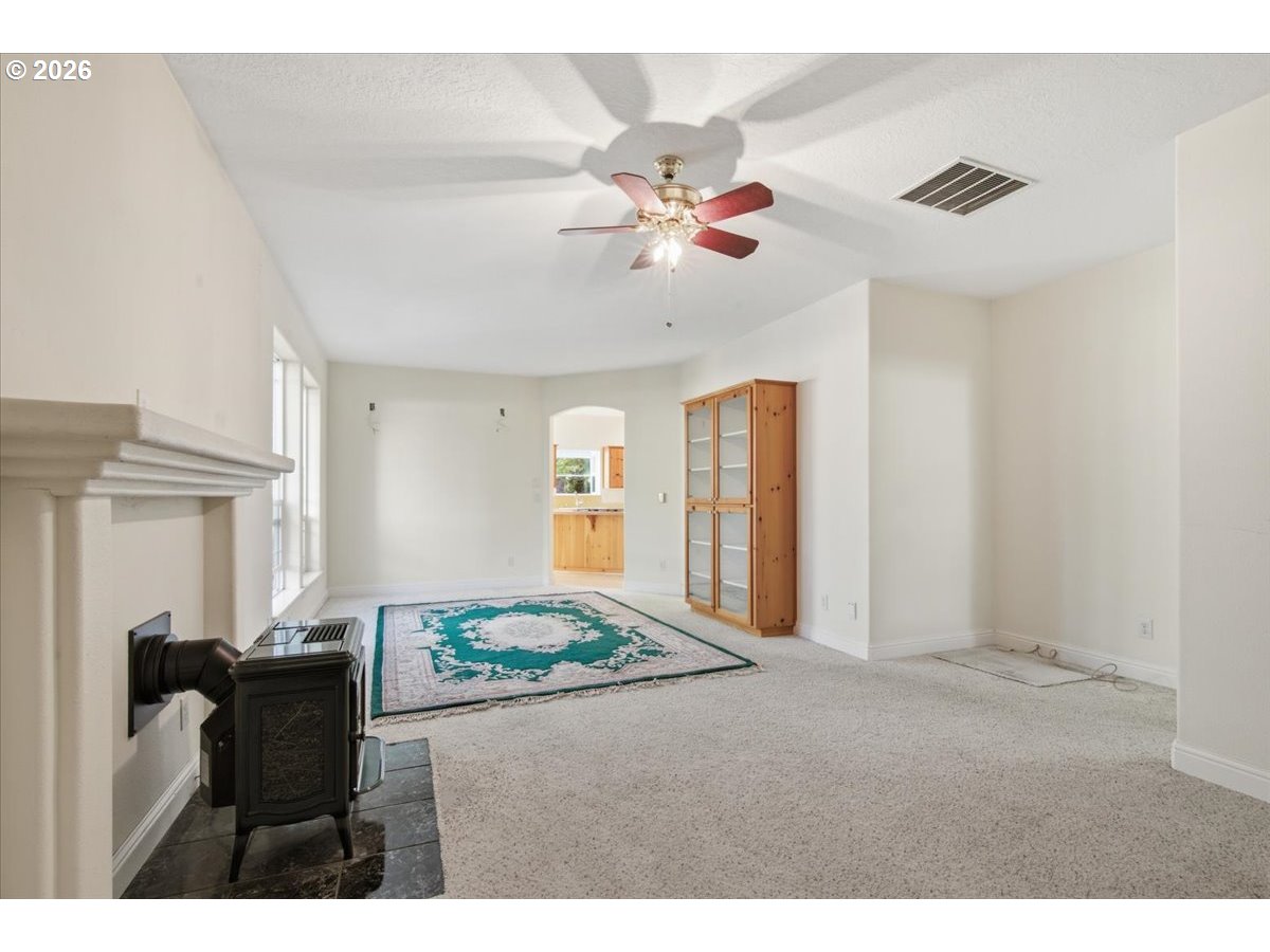 4374 Log Dr Property Photo 12