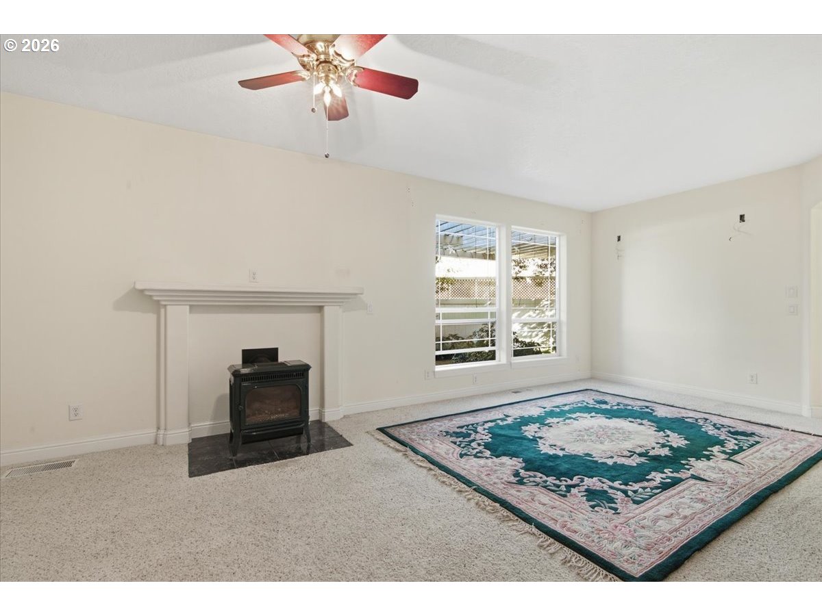 4374 Log Dr Property Photo 13
