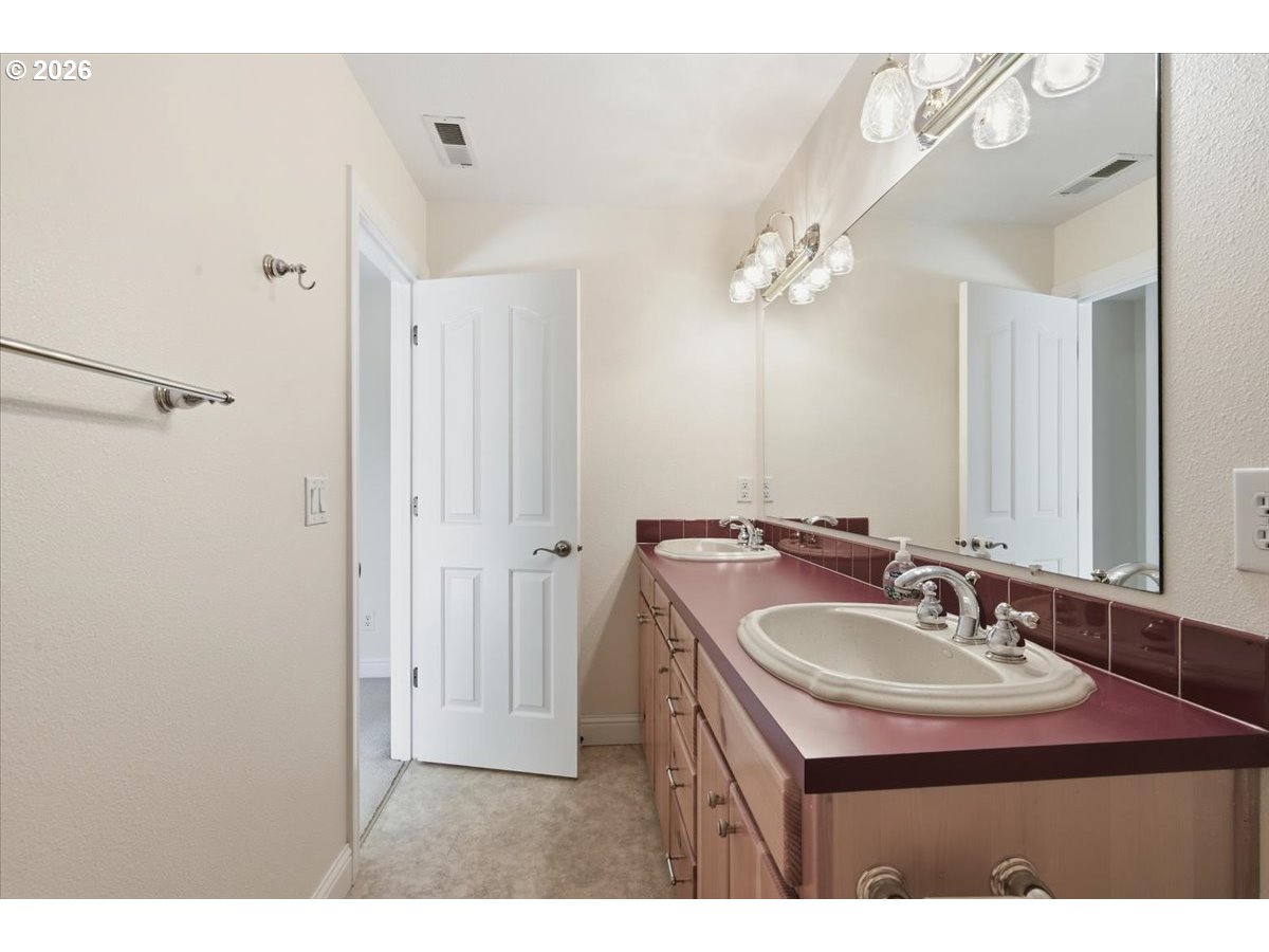 4374 Log Dr Property Photo 23