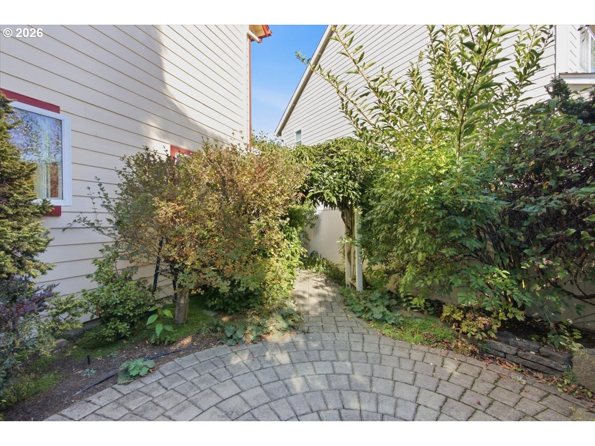 4374 Log Dr Property Photo 32