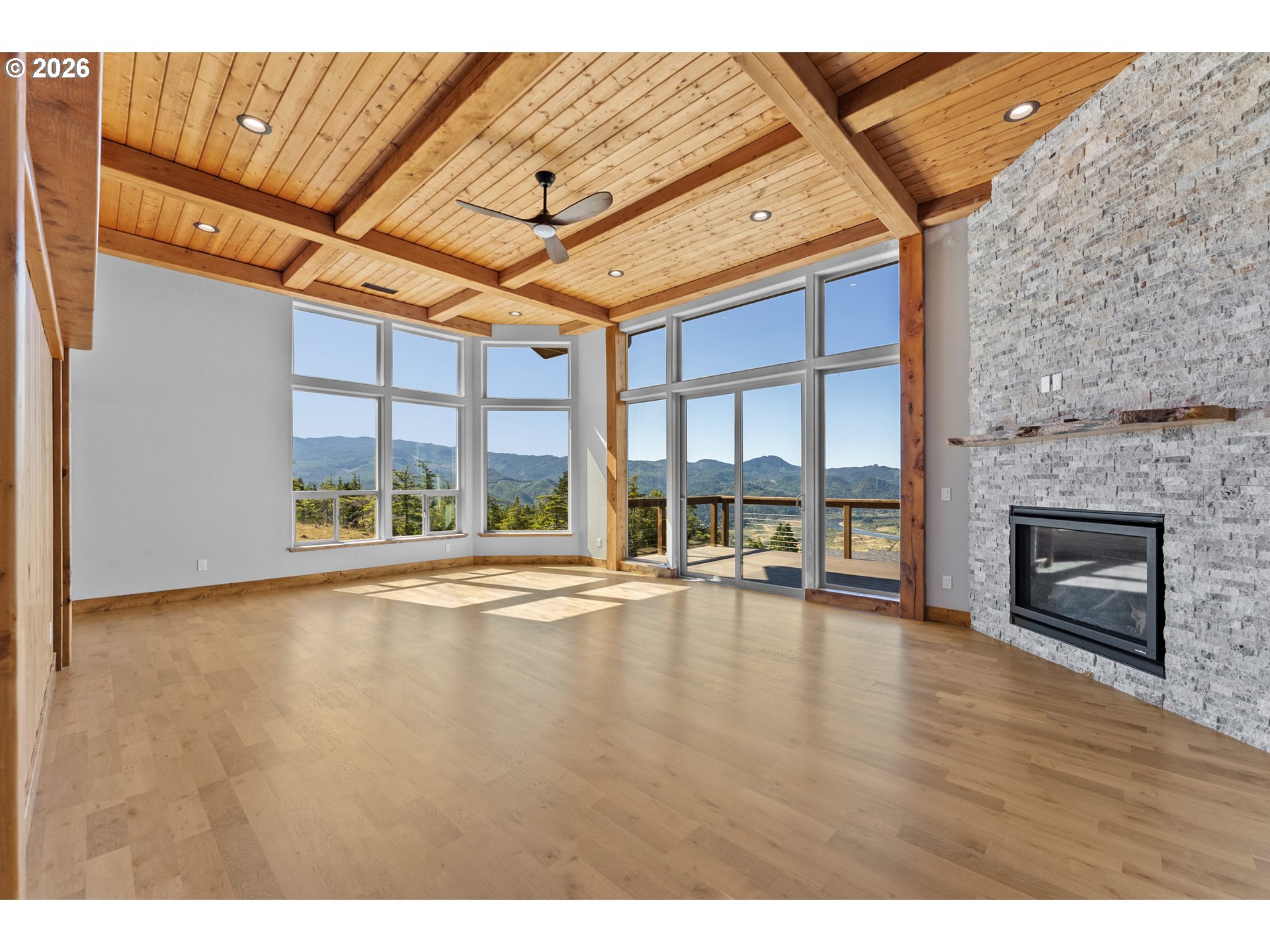 95665 Spirit Ridge Rd Property Photo 9