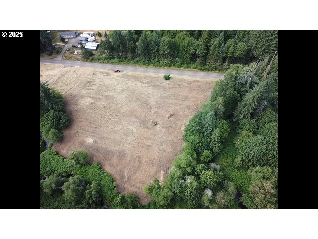 Vaughn Rd Property Photo 3
