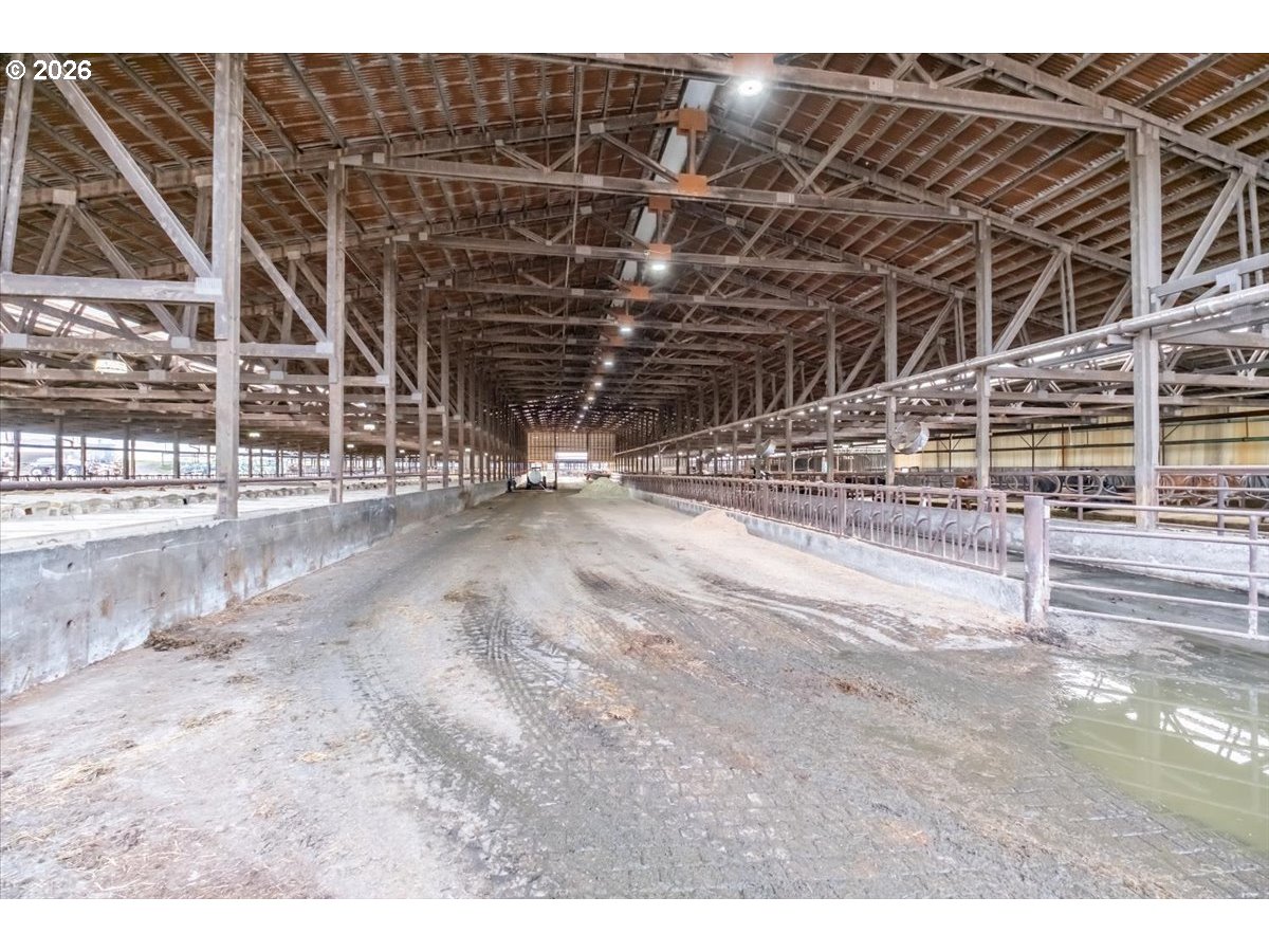 35719 Engle Rd Property Photo 24