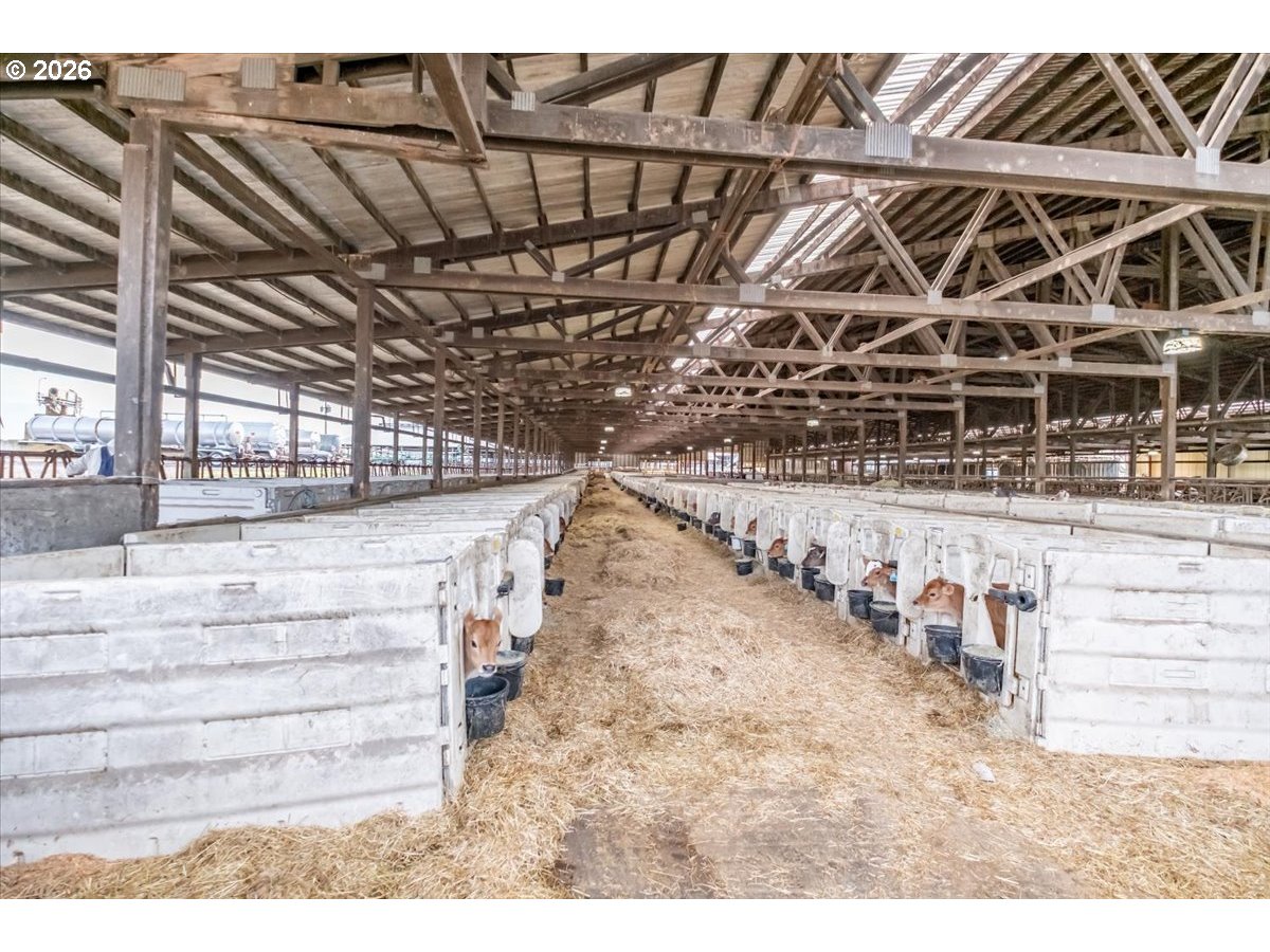 35719 Engle Rd Property Photo 27