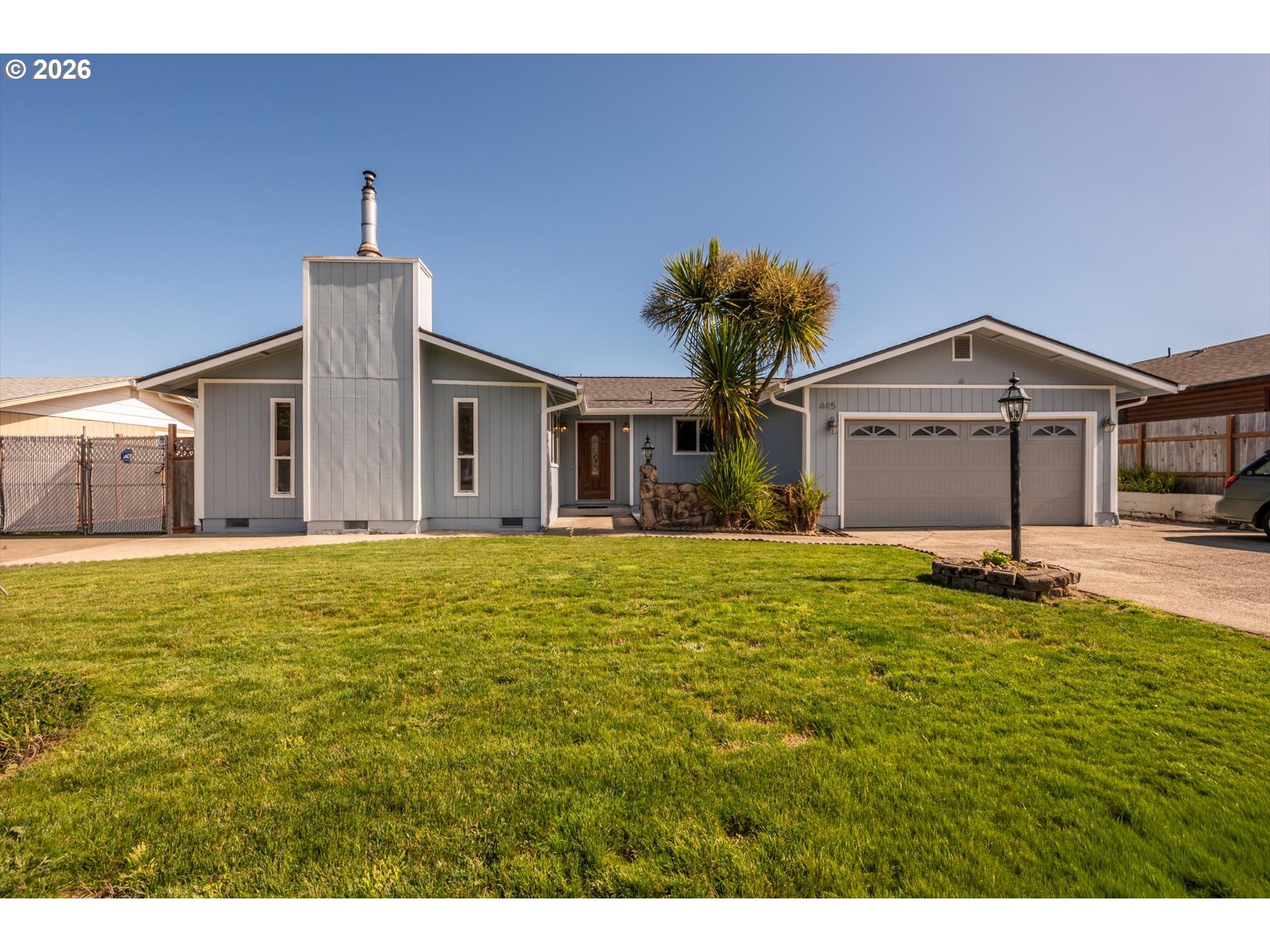 445 CAMELLIA CT