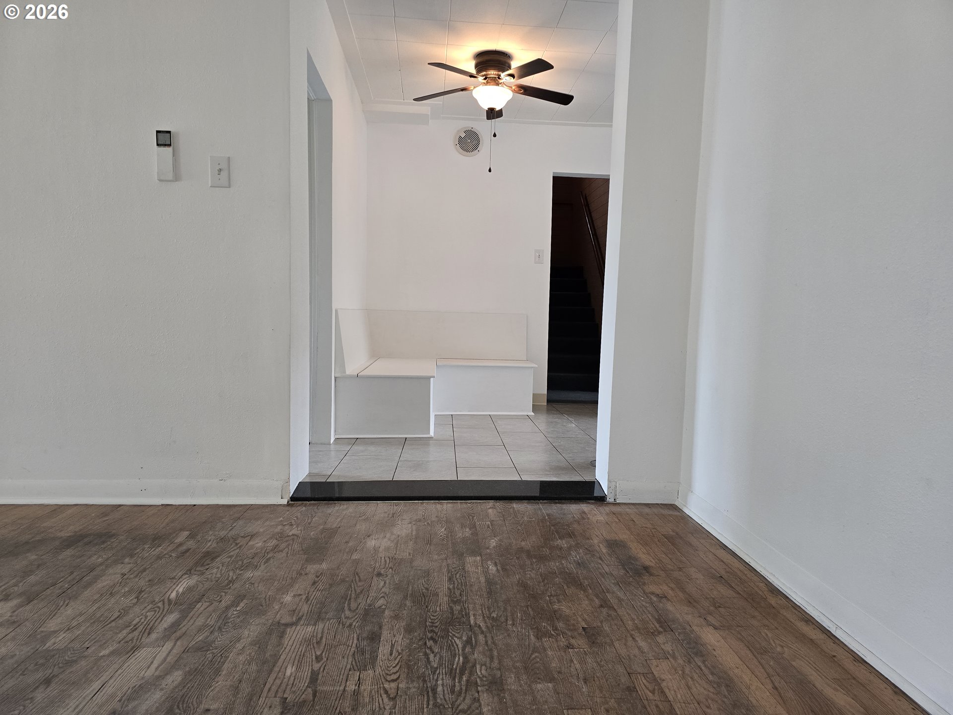 920 Lemont St Property Photo 12