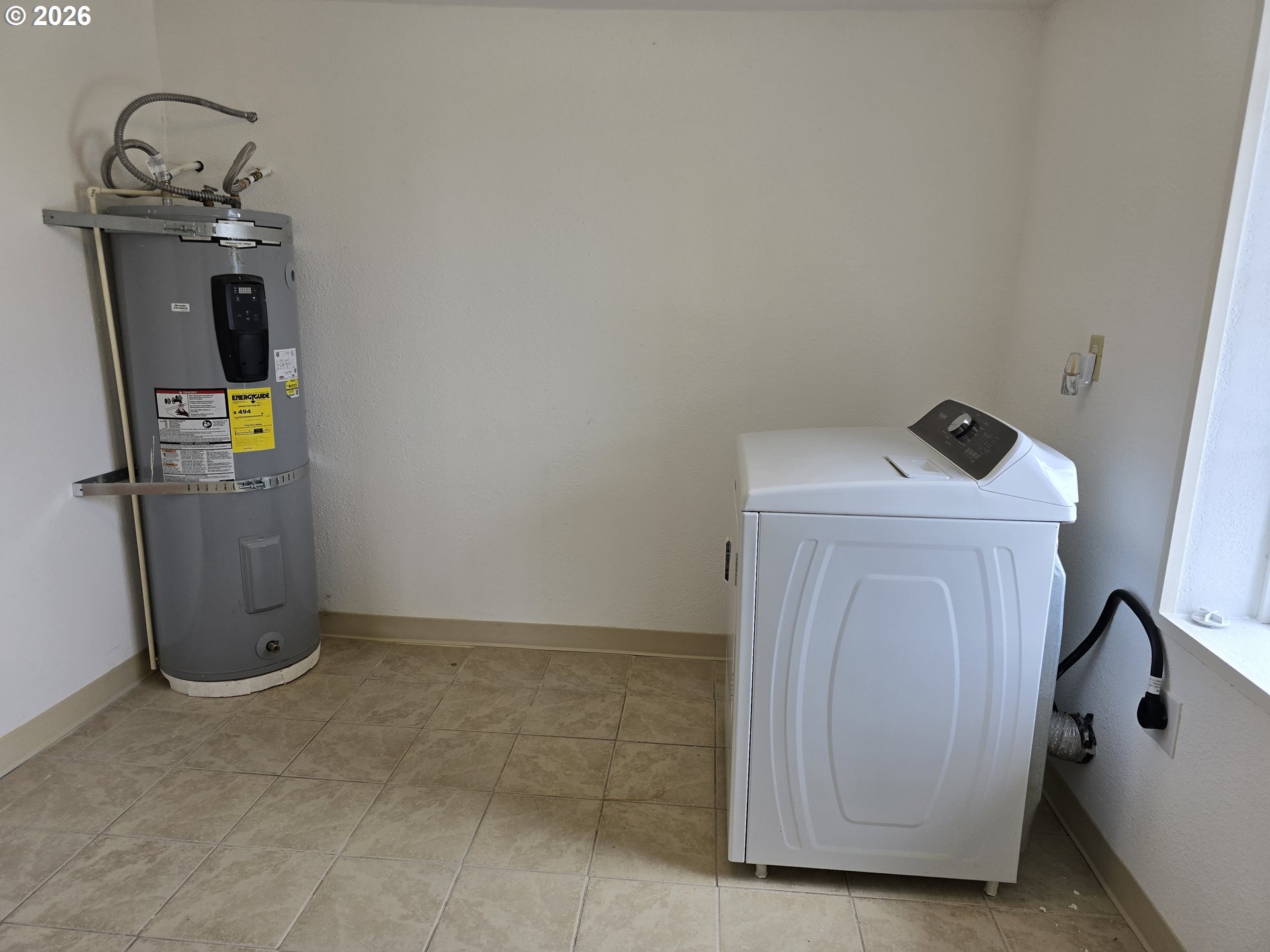 920 Lemont St Property Photo 25