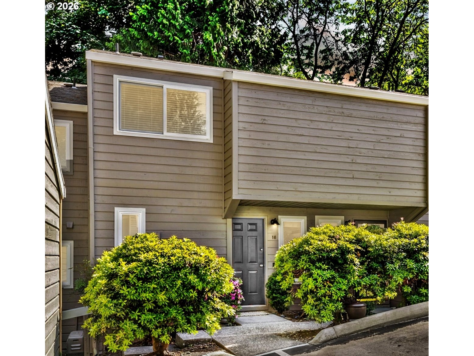 4880 SW SCHOLLS FERRY RD 16 Property Photo 1