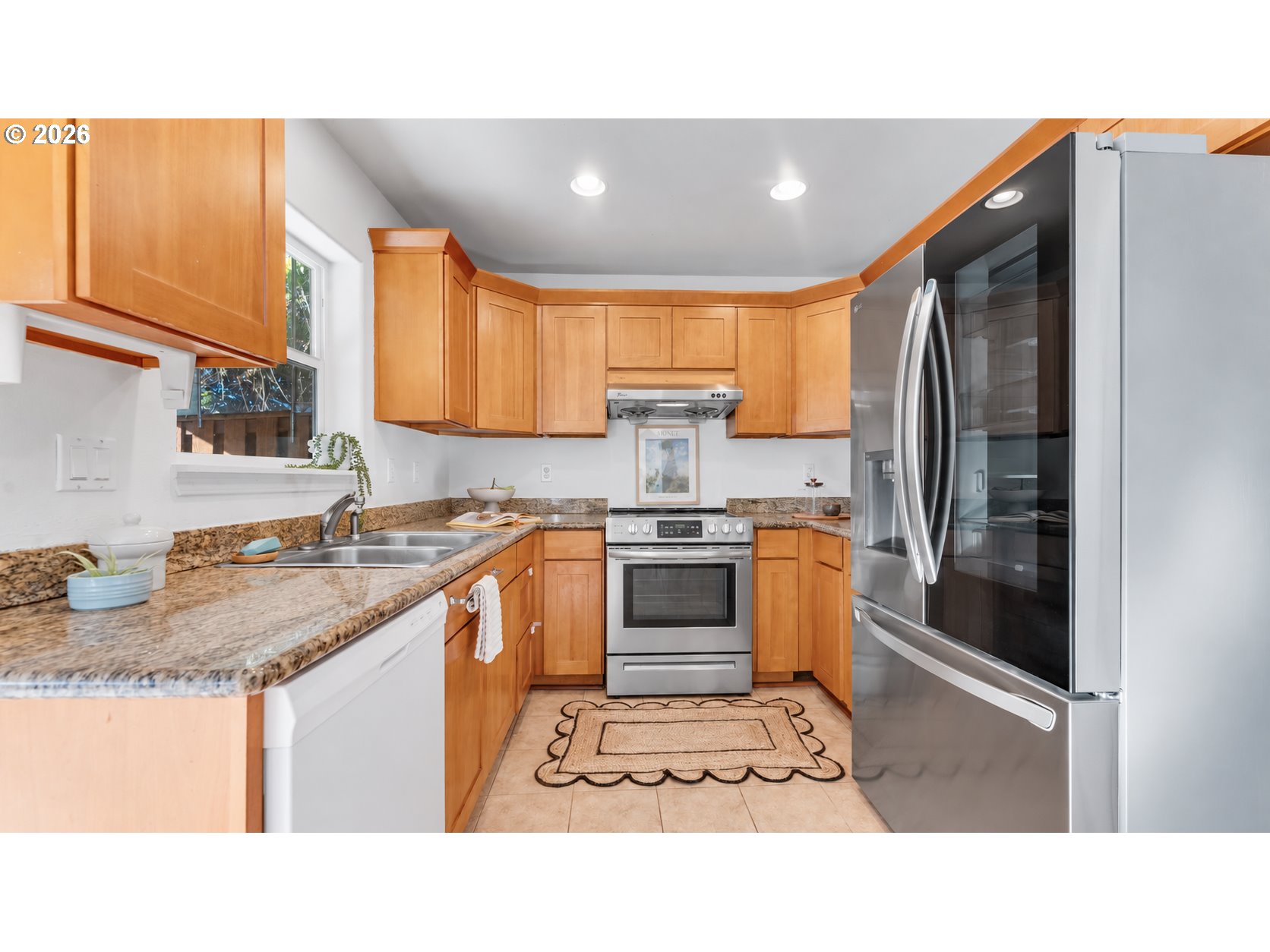 8637 Se Rhone St Se Property Photo 13