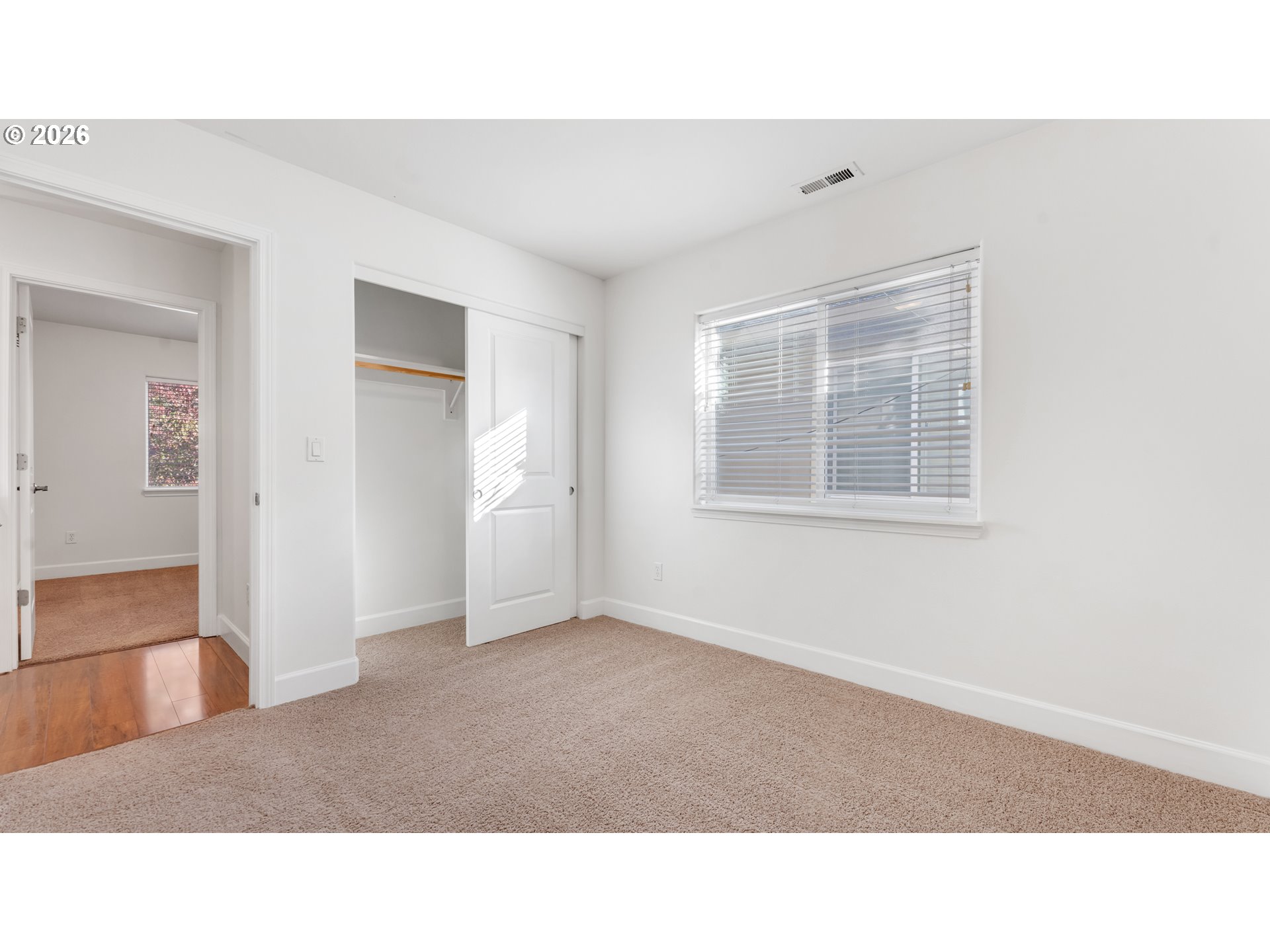 8637 Se Rhone St Se Property Photo 26