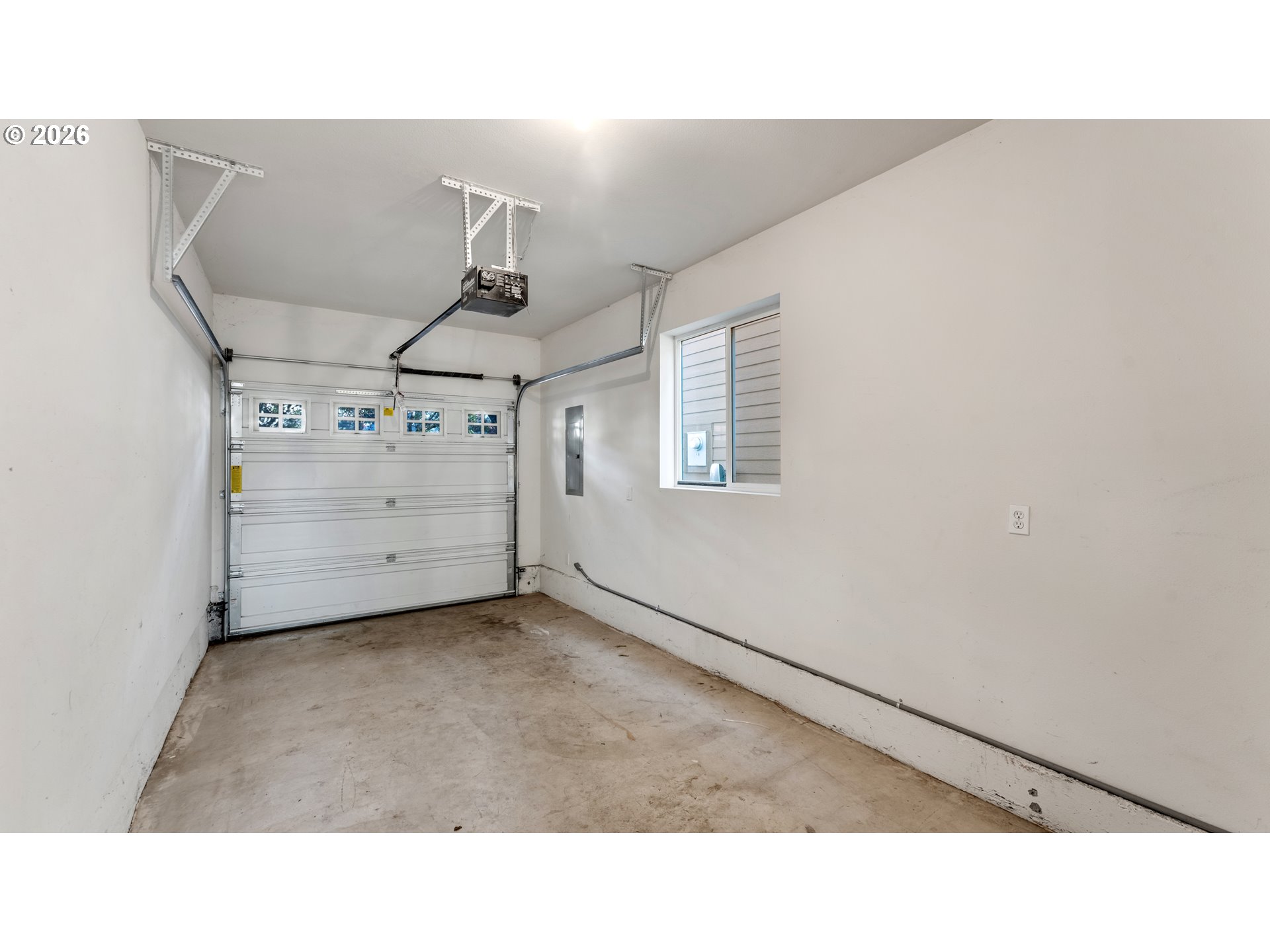 8637 Se Rhone St Se Property Photo 31