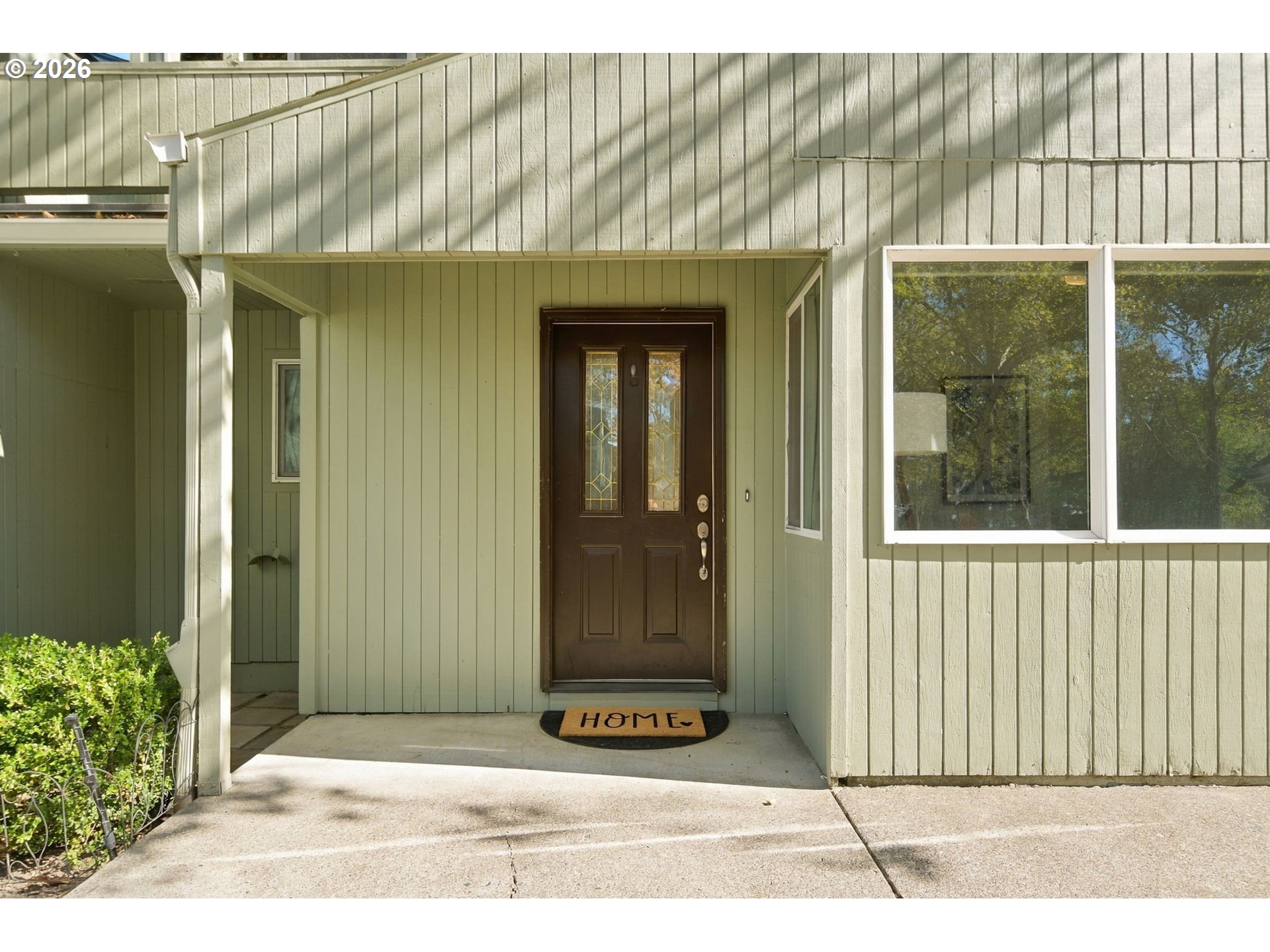 1608 Nw Rolling Hill Dr Property Photo 3