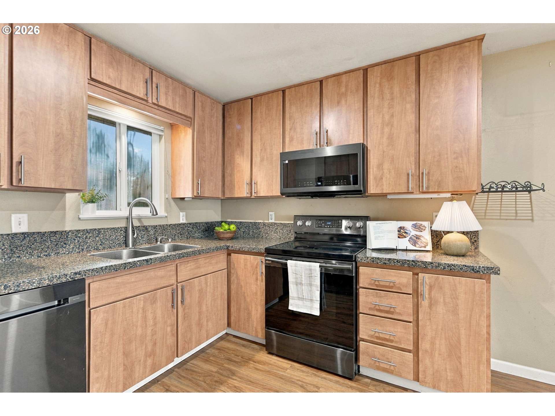 1608 Nw Rolling Hill Dr Property Photo 10