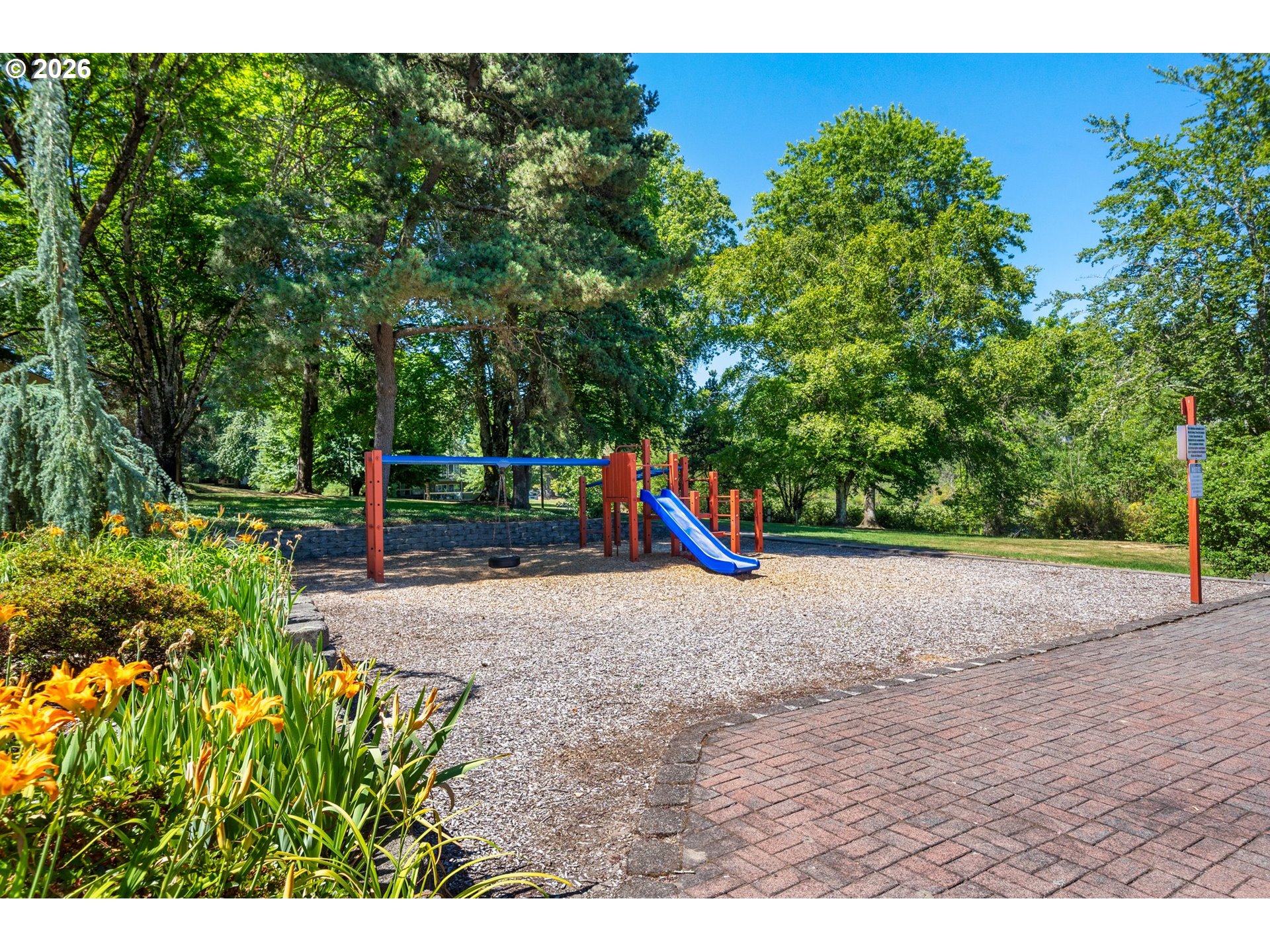 1608 Nw Rolling Hill Dr Property Photo 48