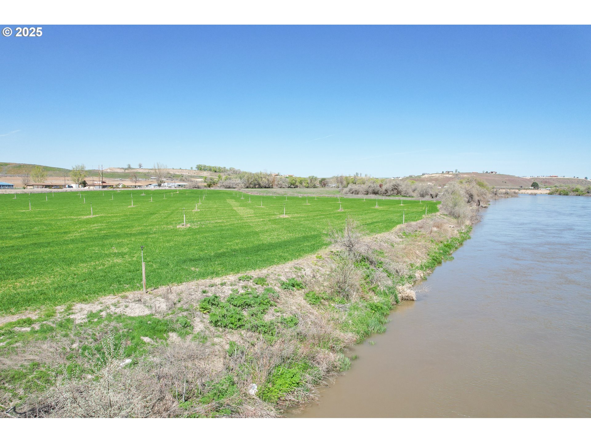 4460 Hwy 201 Property Photo 2
