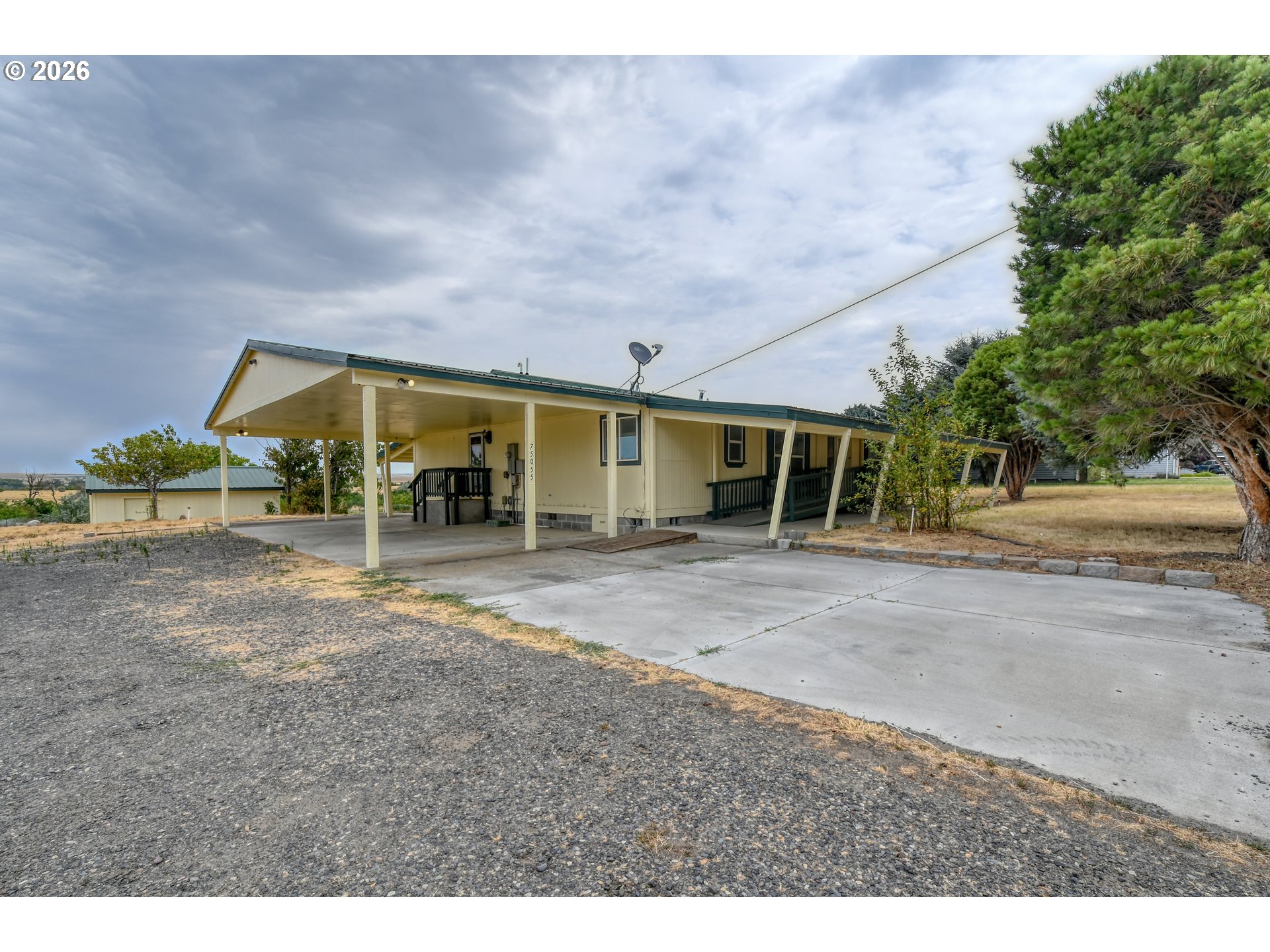 75055 W Oregon Ln Property Photo 2