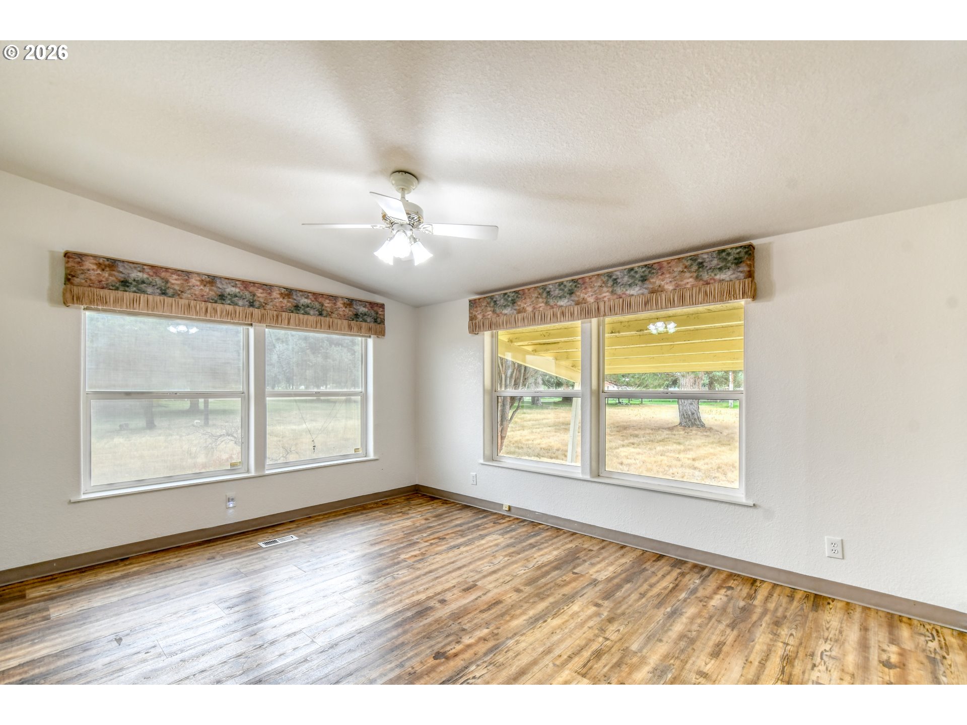 75055 W Oregon Ln Property Photo 10