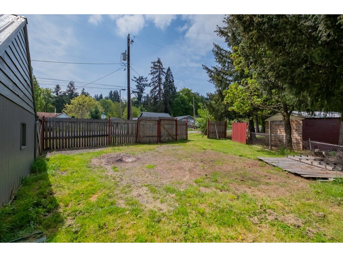 2320 Cedar St Property Photo 40