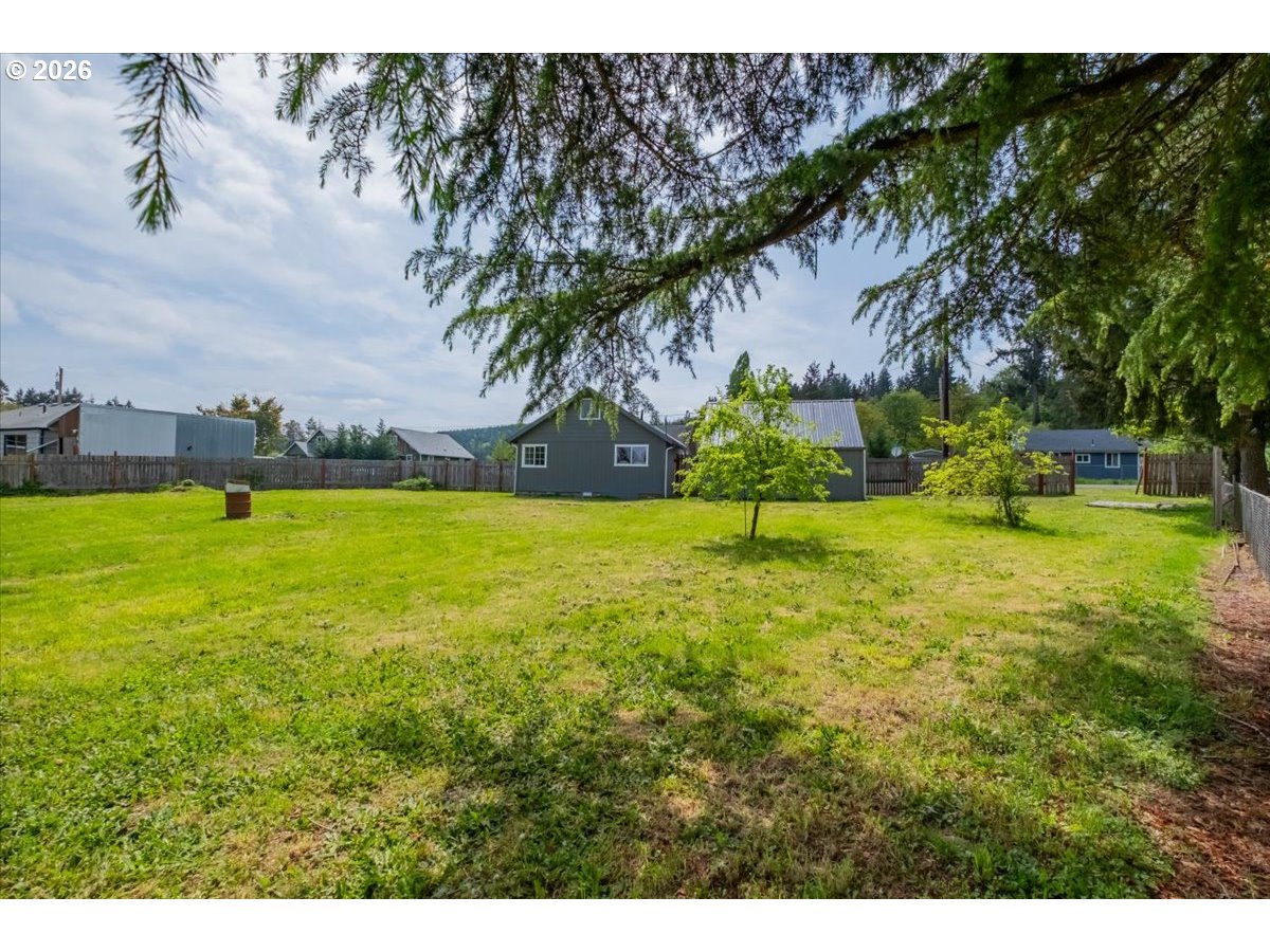 2320 Cedar St Property Photo 42