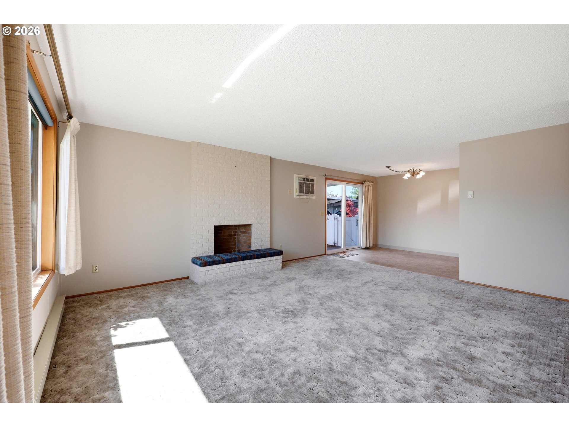 745 Ne Fleming Ave C22 Property Photo 4