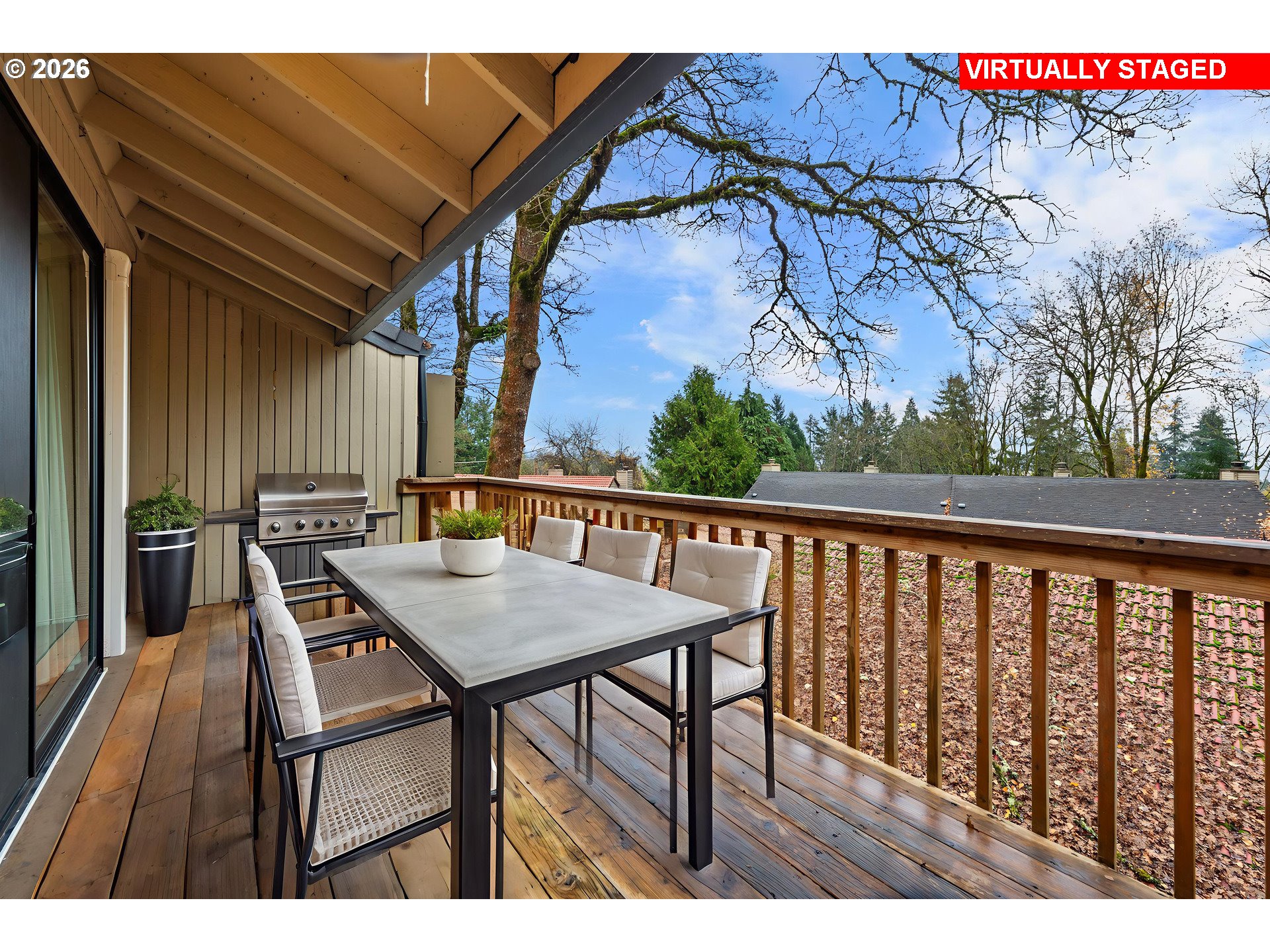 2802 Tree Top Ln Property Photo 12
