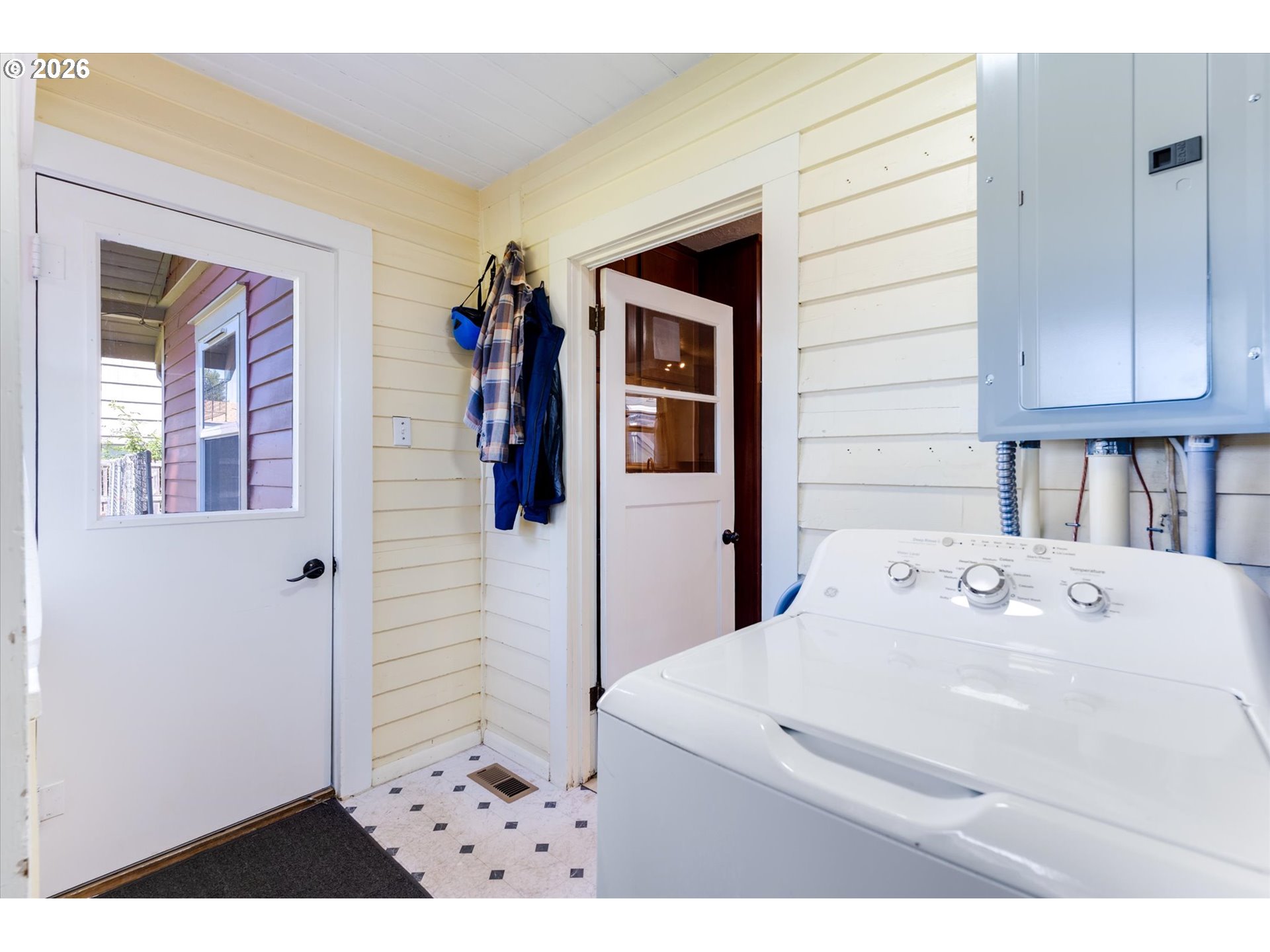 807 S Pearl St Property Photo 24