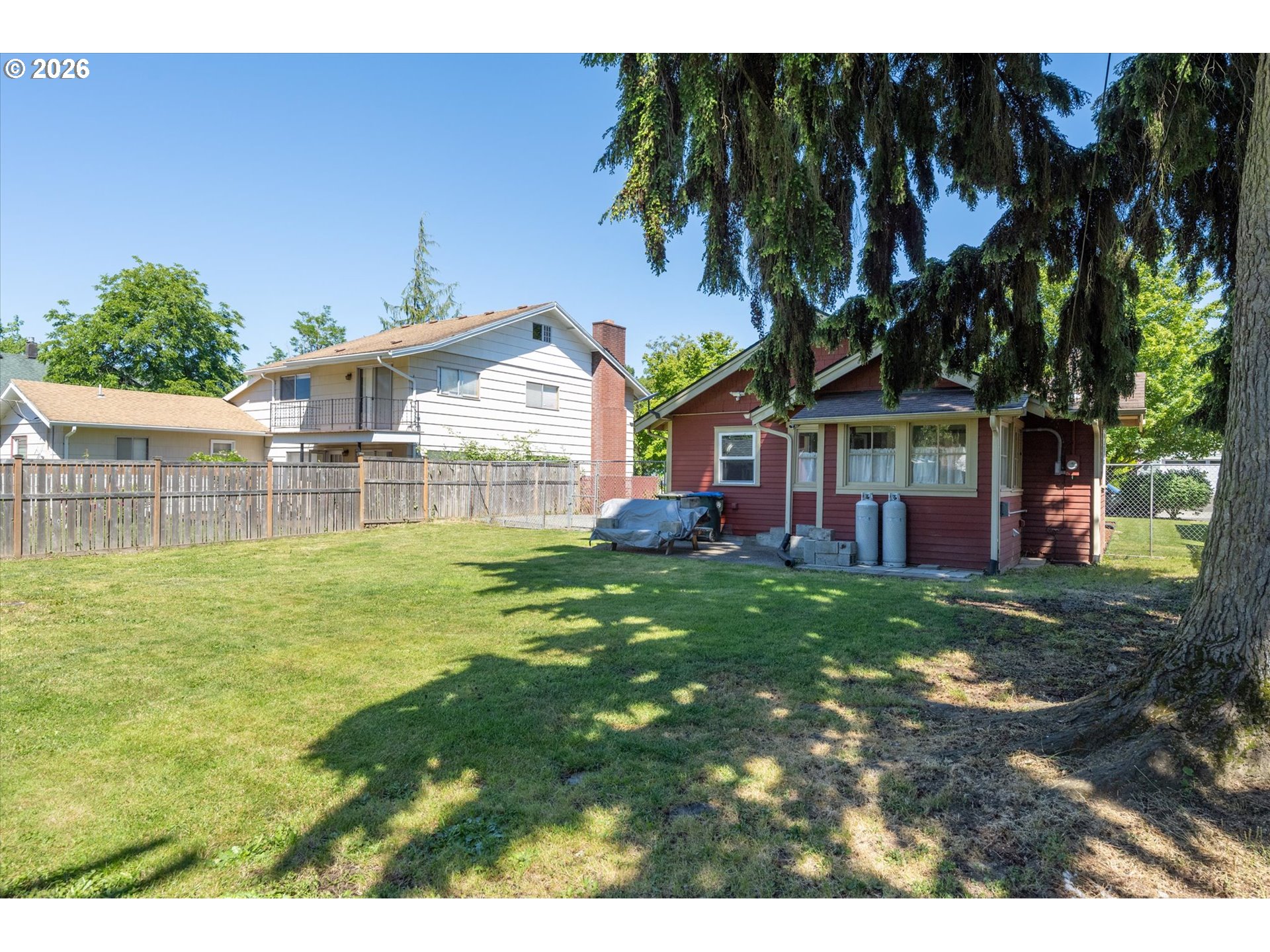 807 S Pearl St Property Photo 35
