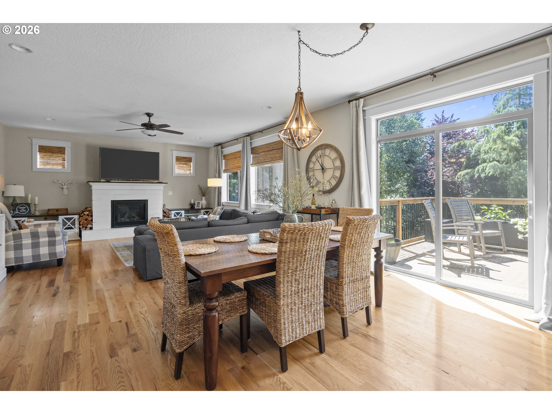 5102 E Longest Dr Property Photo 10