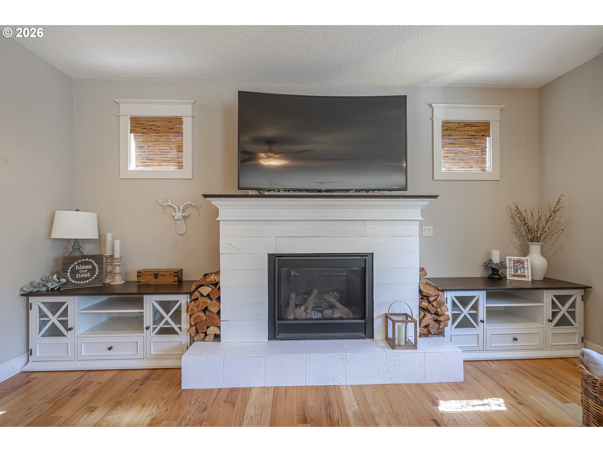 5102 E Longest Dr Property Photo 13