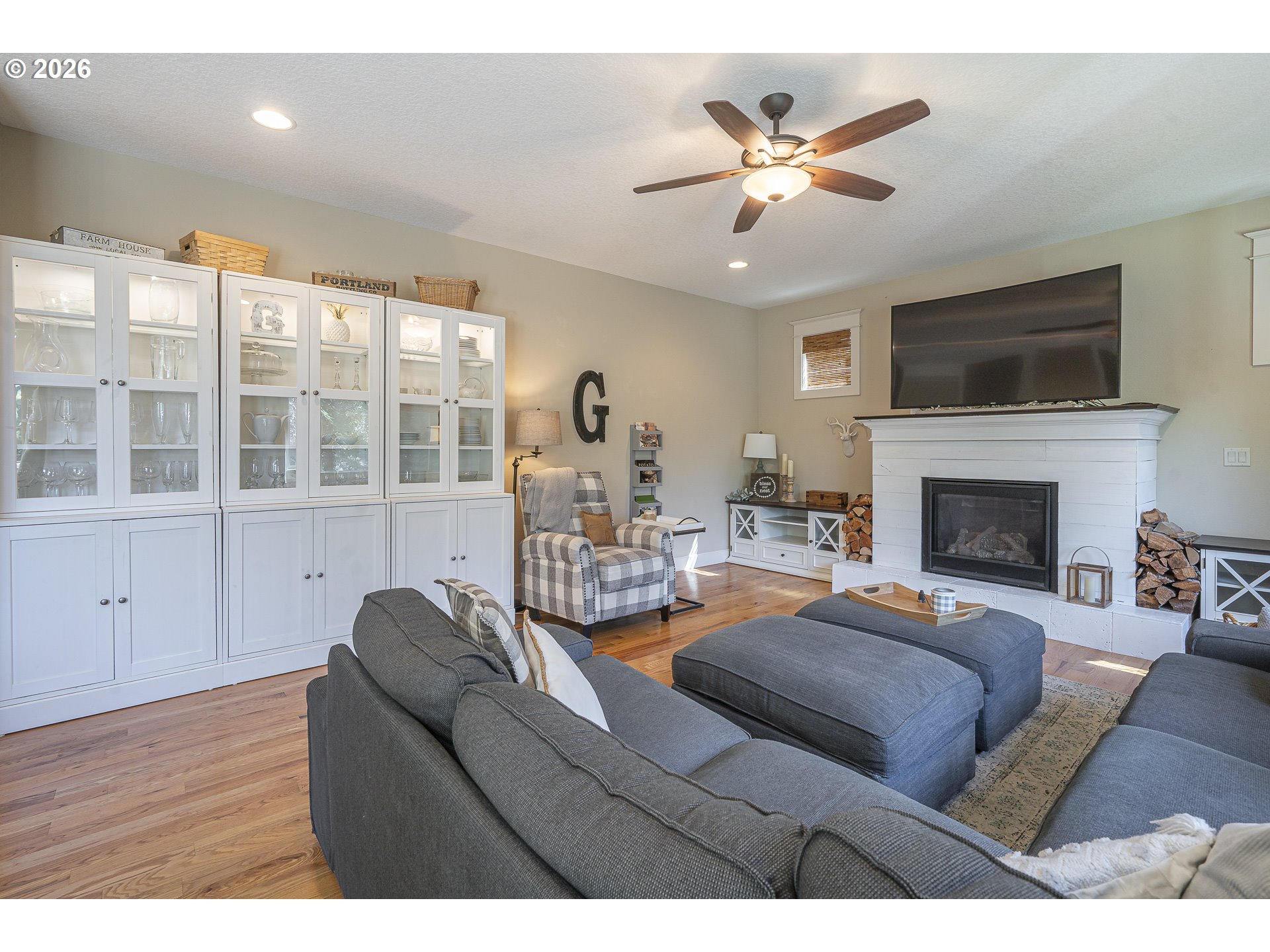 5102 E Longest Dr Property Photo 14