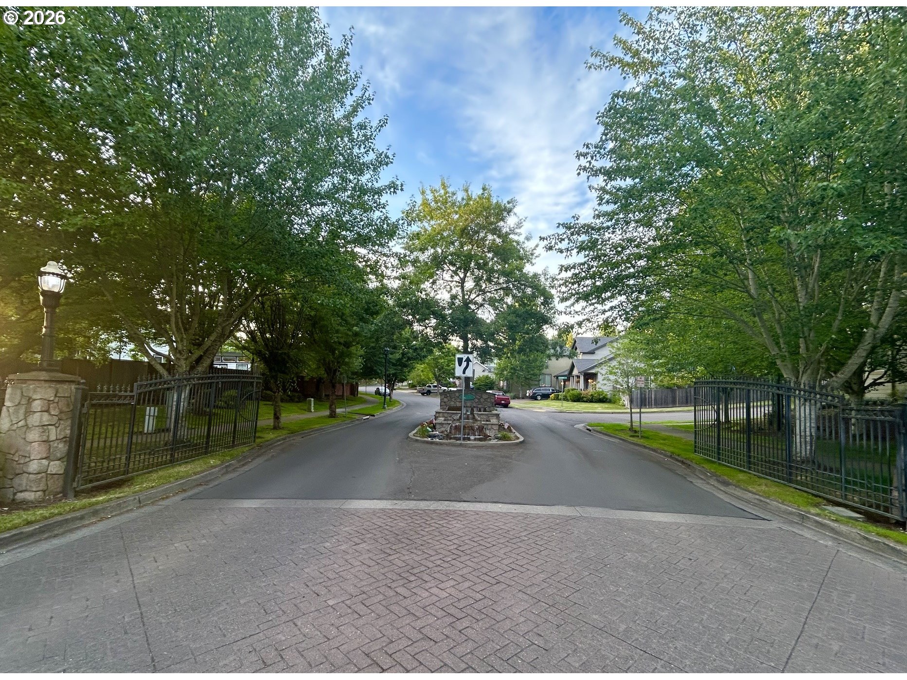 5102 E Longest Dr Property Photo 44