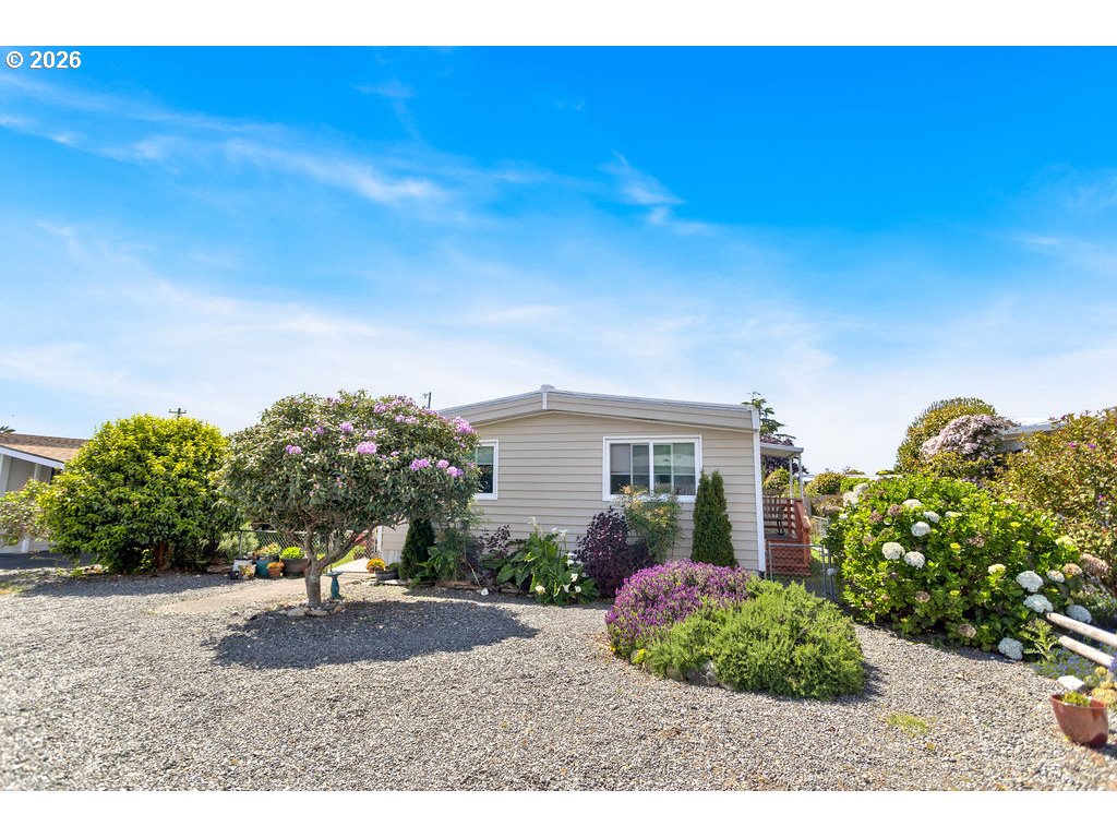 15889 Sunset Strip 62 Property Photo 2