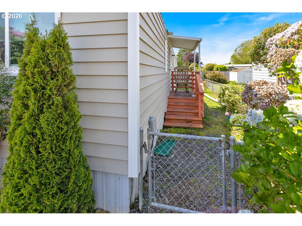 15889 Sunset Strip 62 Property Photo 41