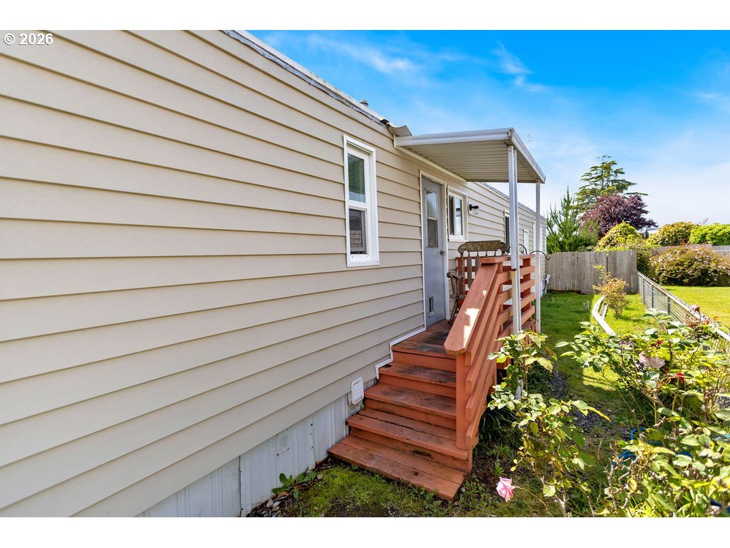 15889 Sunset Strip 62 Property Photo 42