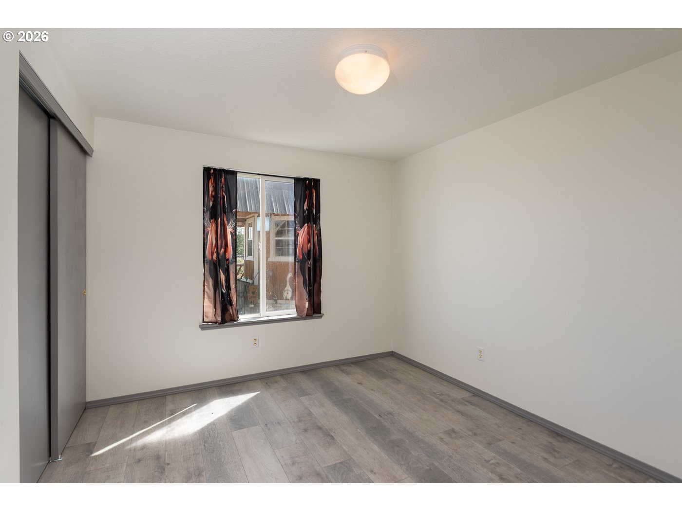 21025 Young Ave Property Photo 10