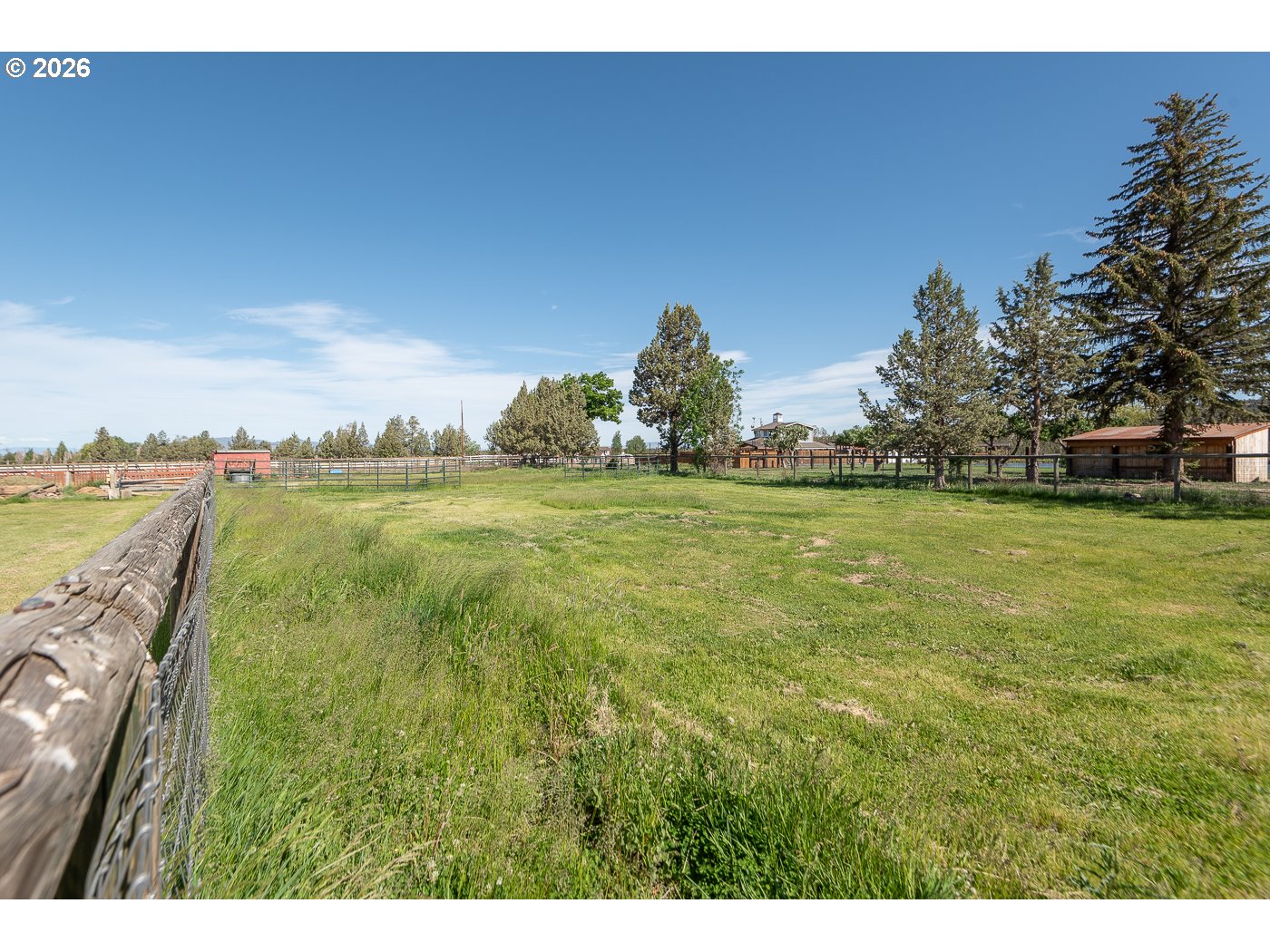 21025 Young Ave Property Photo 18