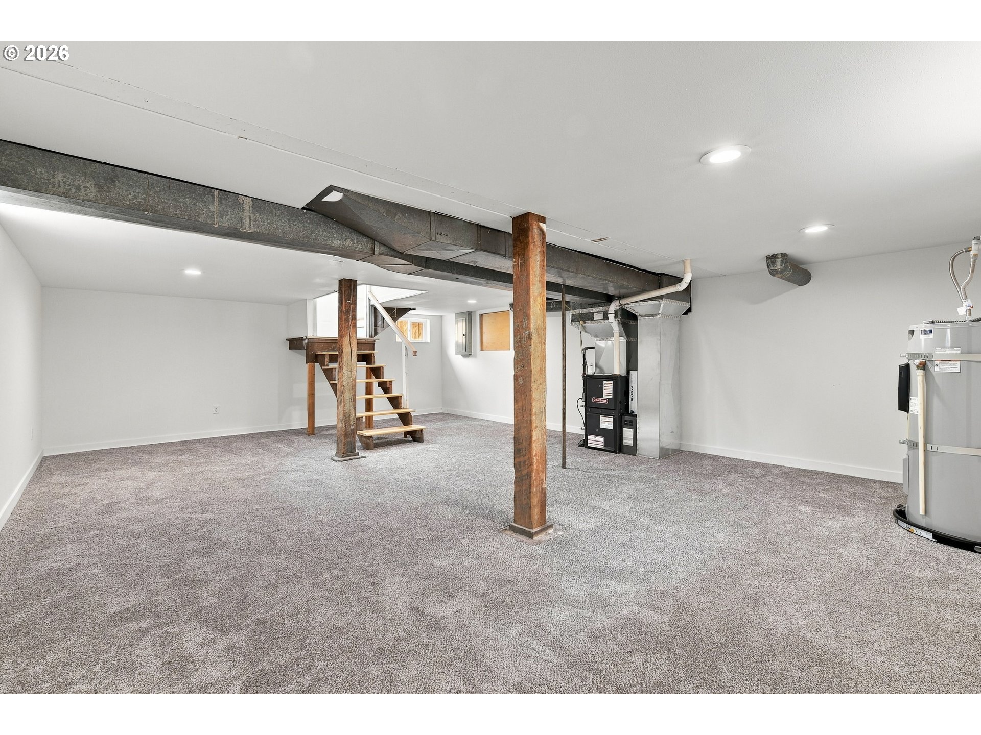 240 E Clarendon St Property Photo 35