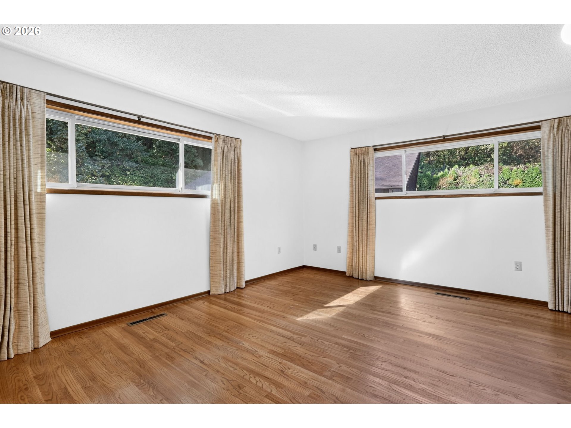 729 Nw Oregon St Property Photo 21