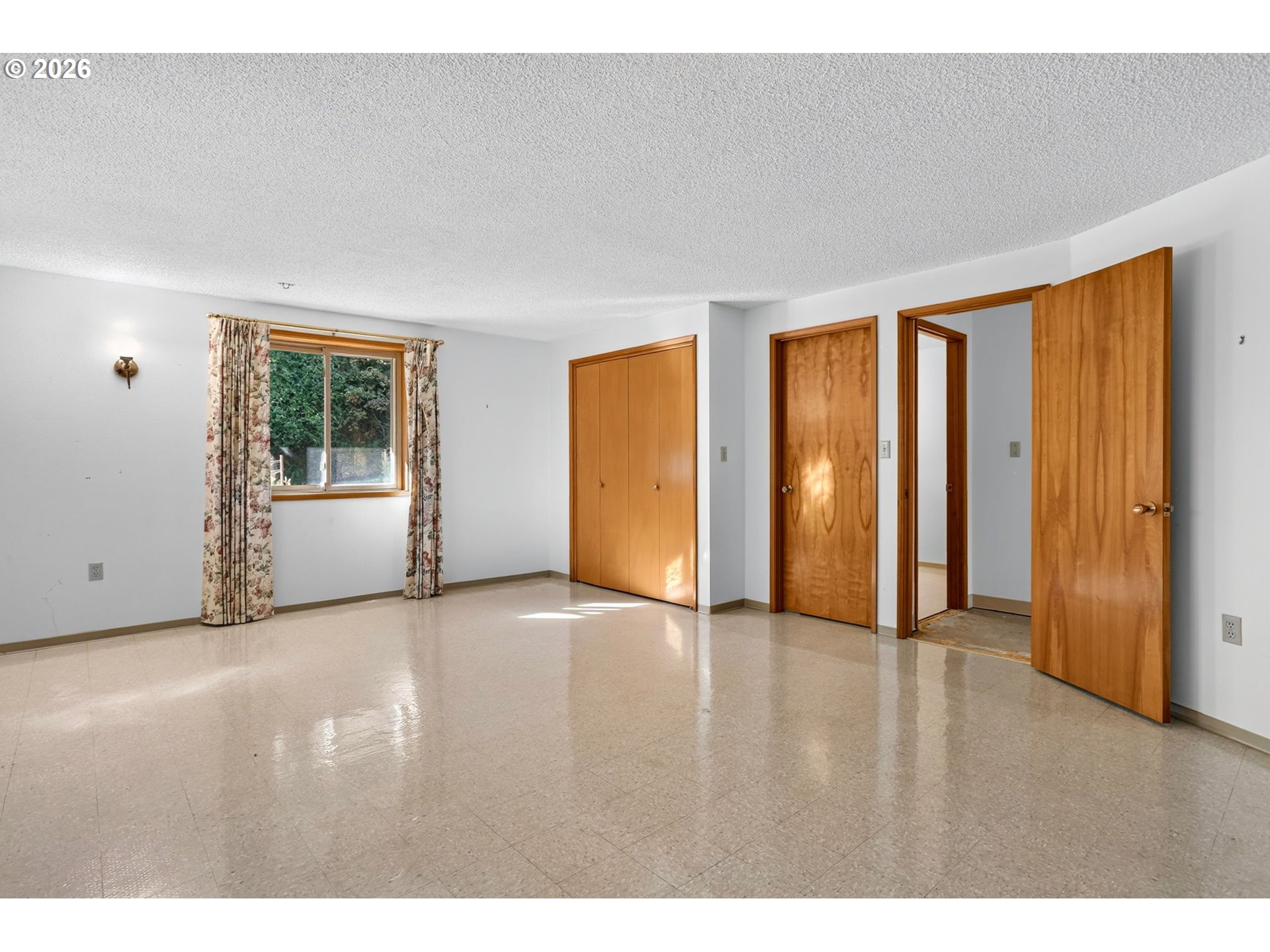 729 Nw Oregon St Property Photo 31