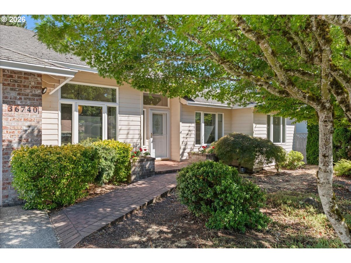 36740 Eldridge Dr Property Photo 2