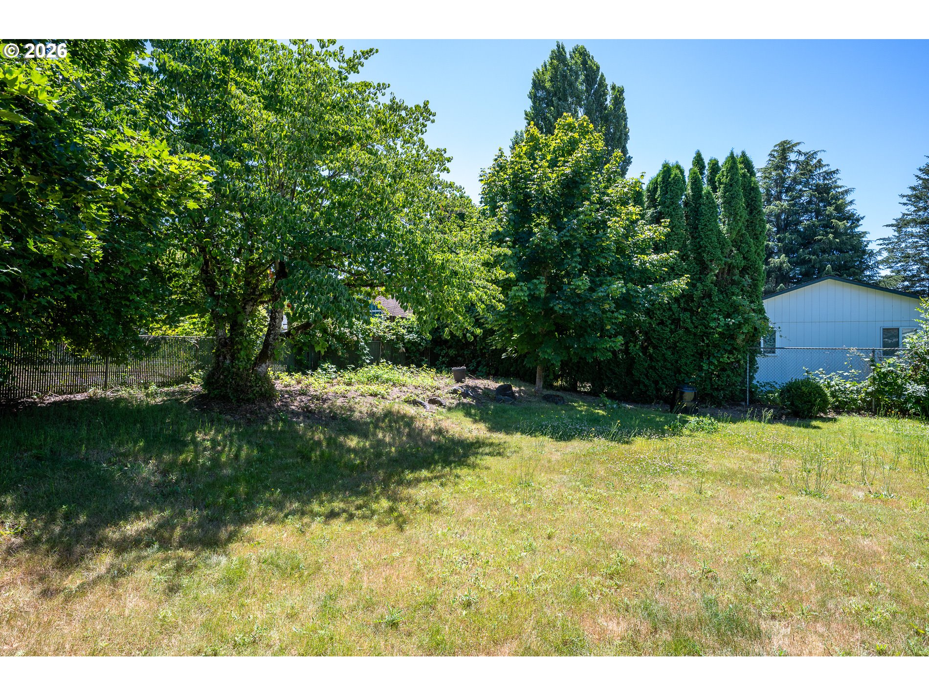 1560 Ne Cochran Dr Property Photo 24