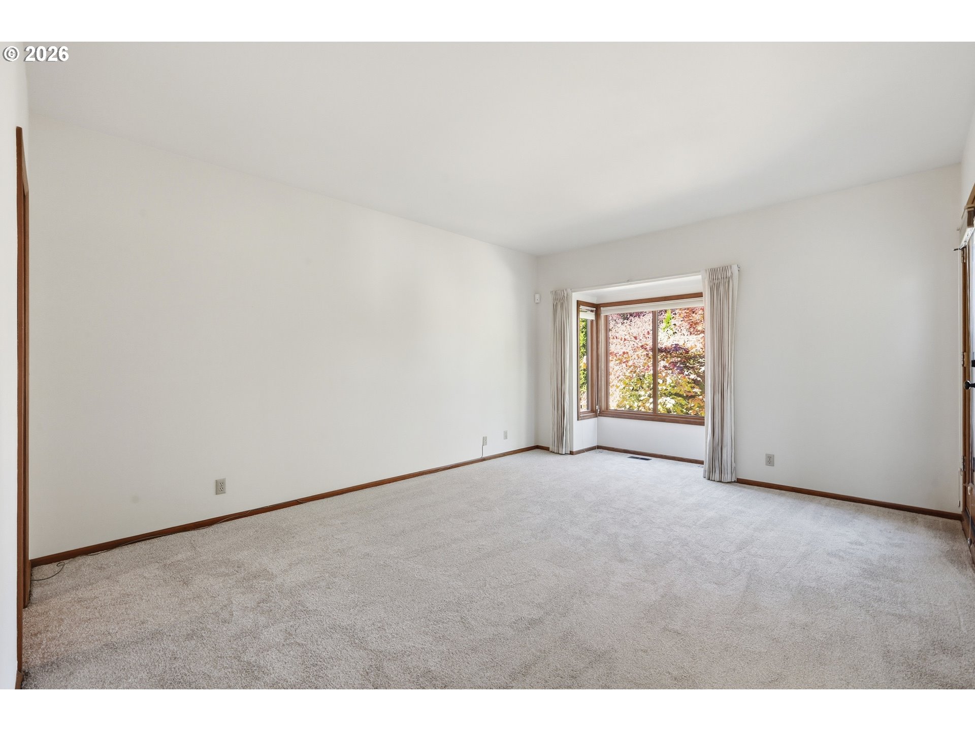 587 Wimbledon Ct Property Photo 18