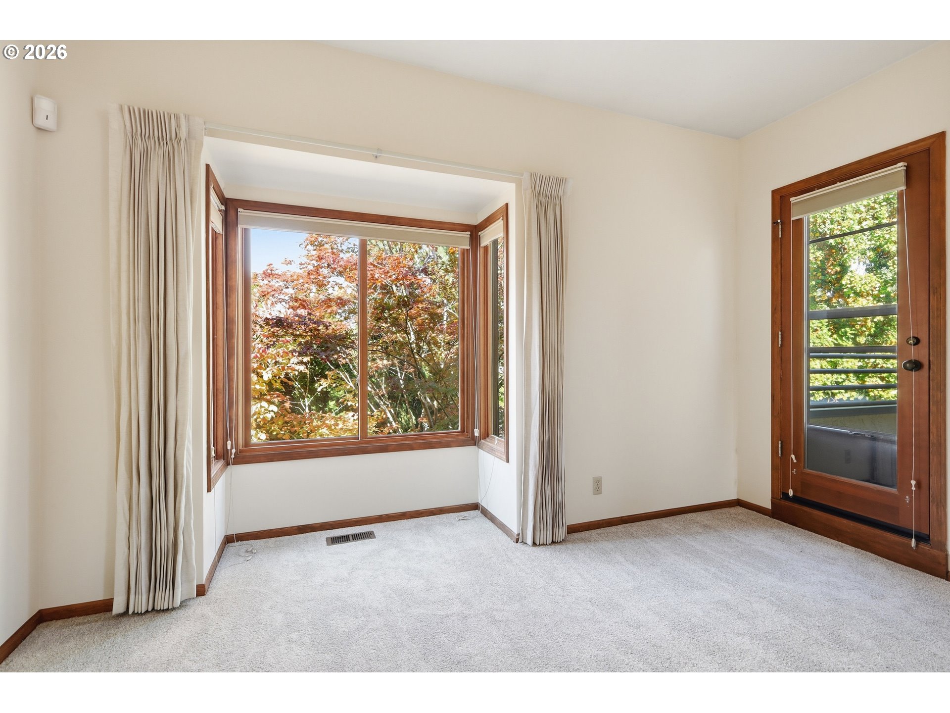 587 Wimbledon Ct Property Photo 19