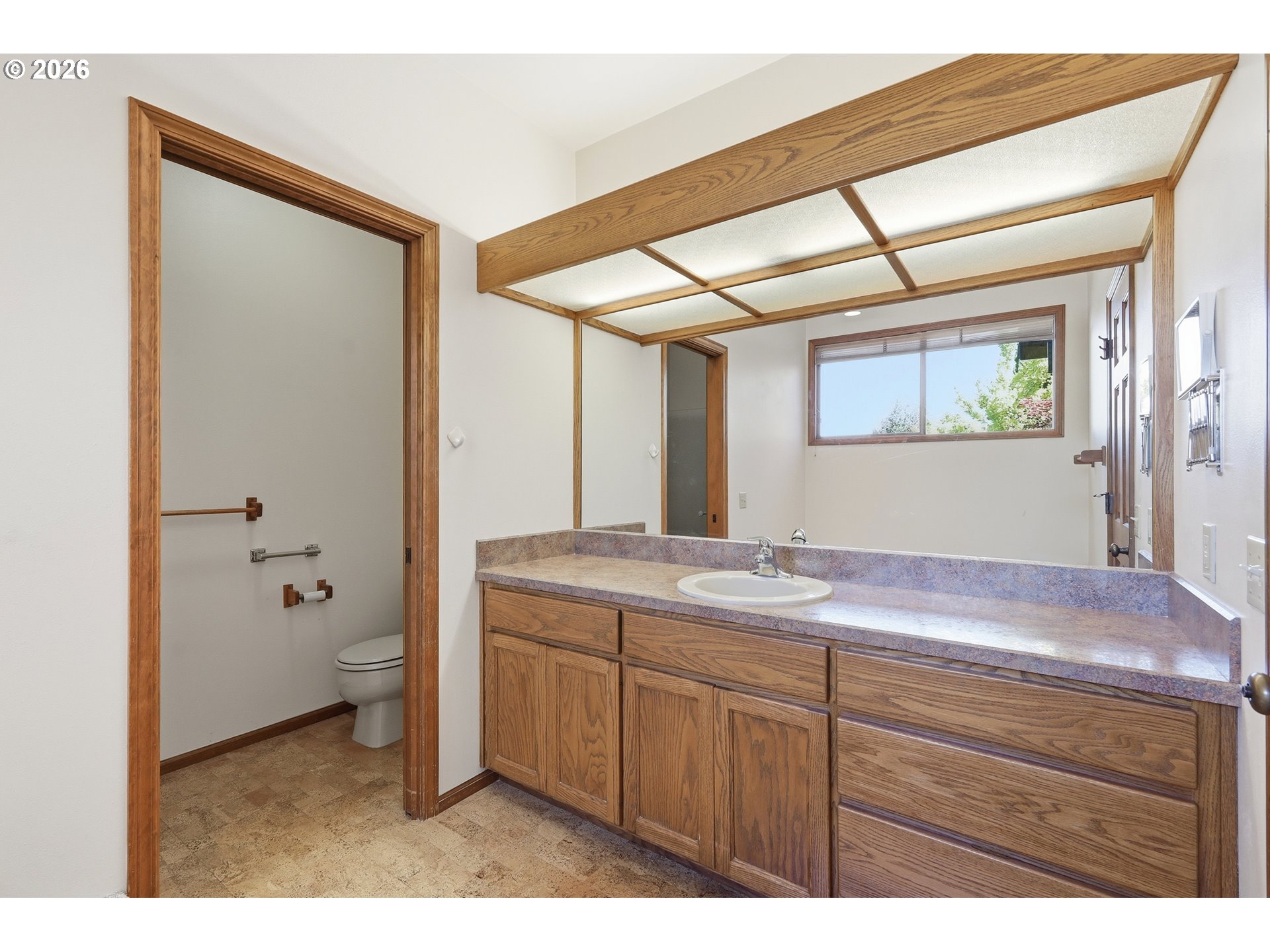 587 Wimbledon Ct Property Photo 21