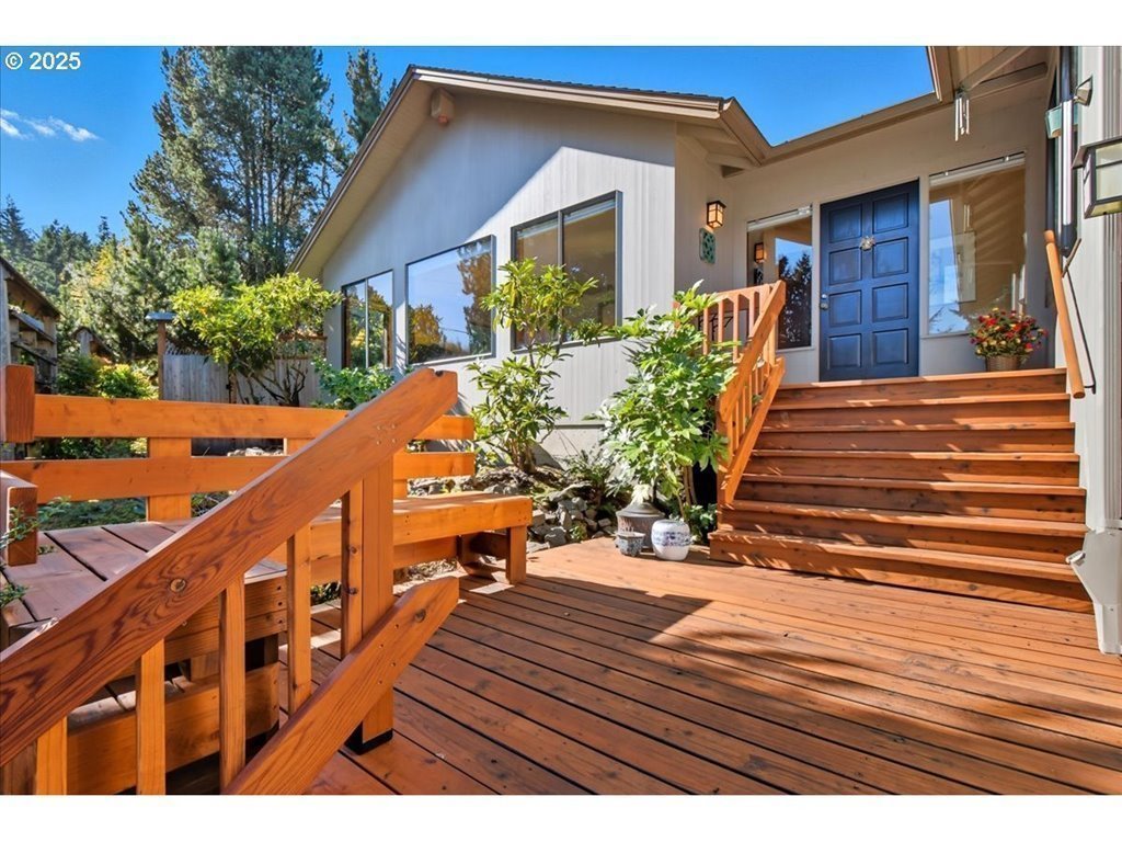 2635 SW SHERWOOD PL Property Photo 1