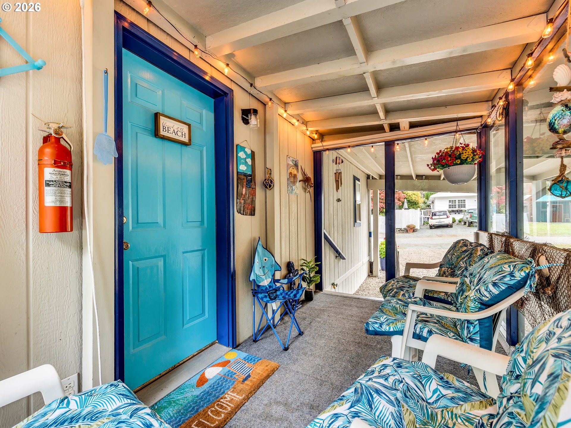 1087 S Harbor St Property Photo 7