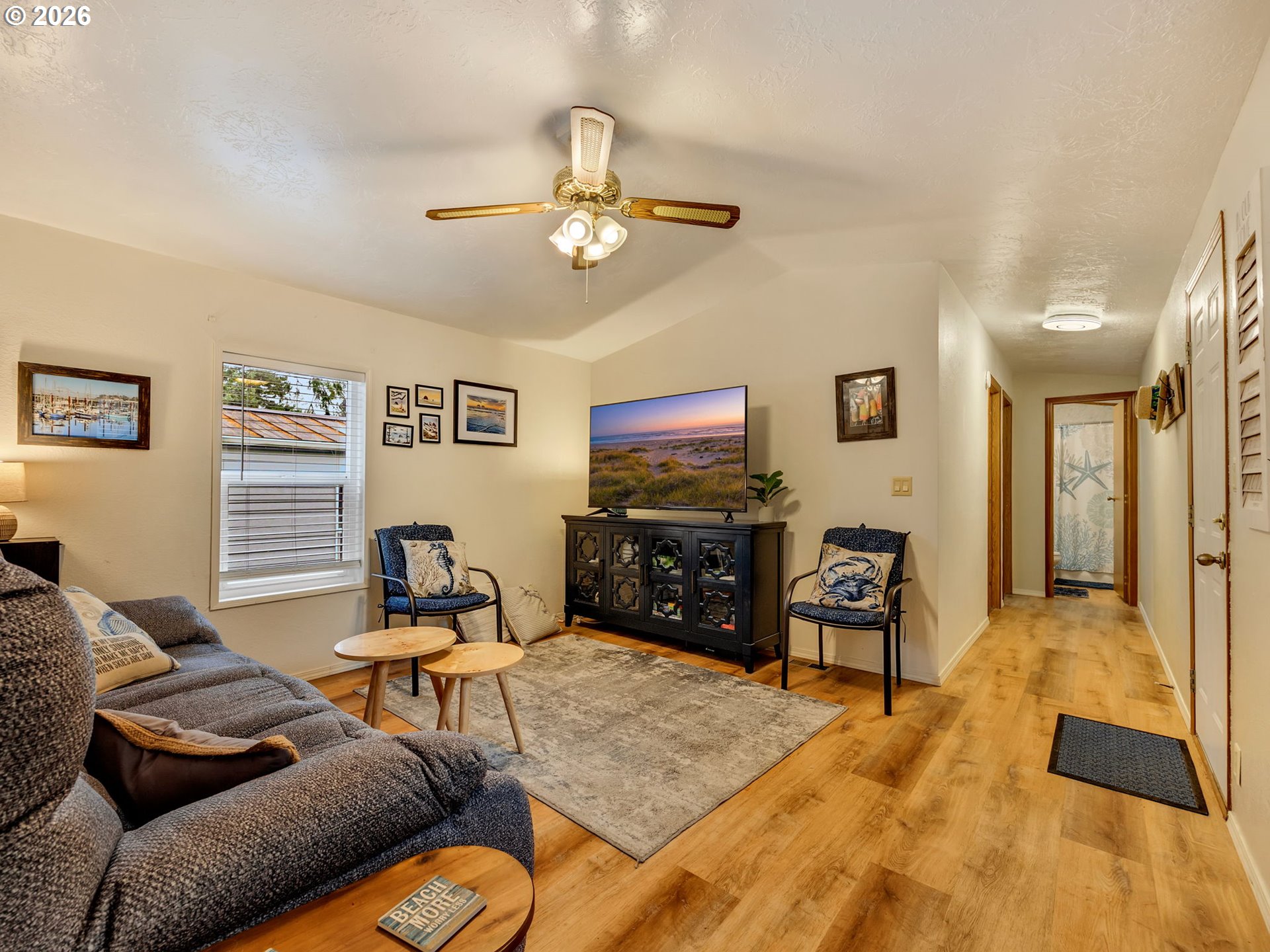 1087 S Harbor St Property Photo 10