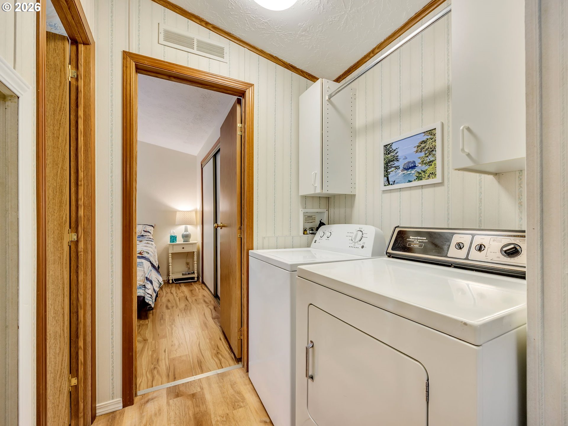 1087 S Harbor St Property Photo 19