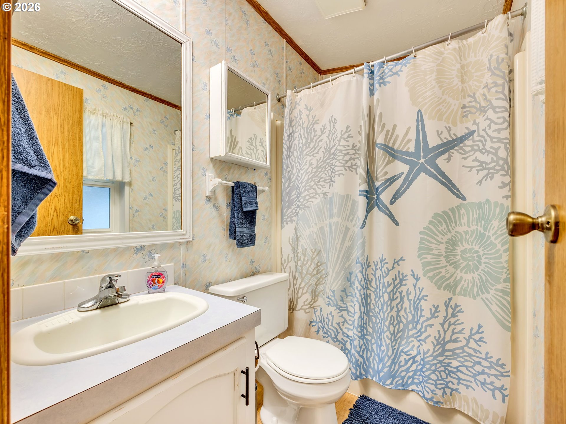1087 S Harbor St Property Photo 30